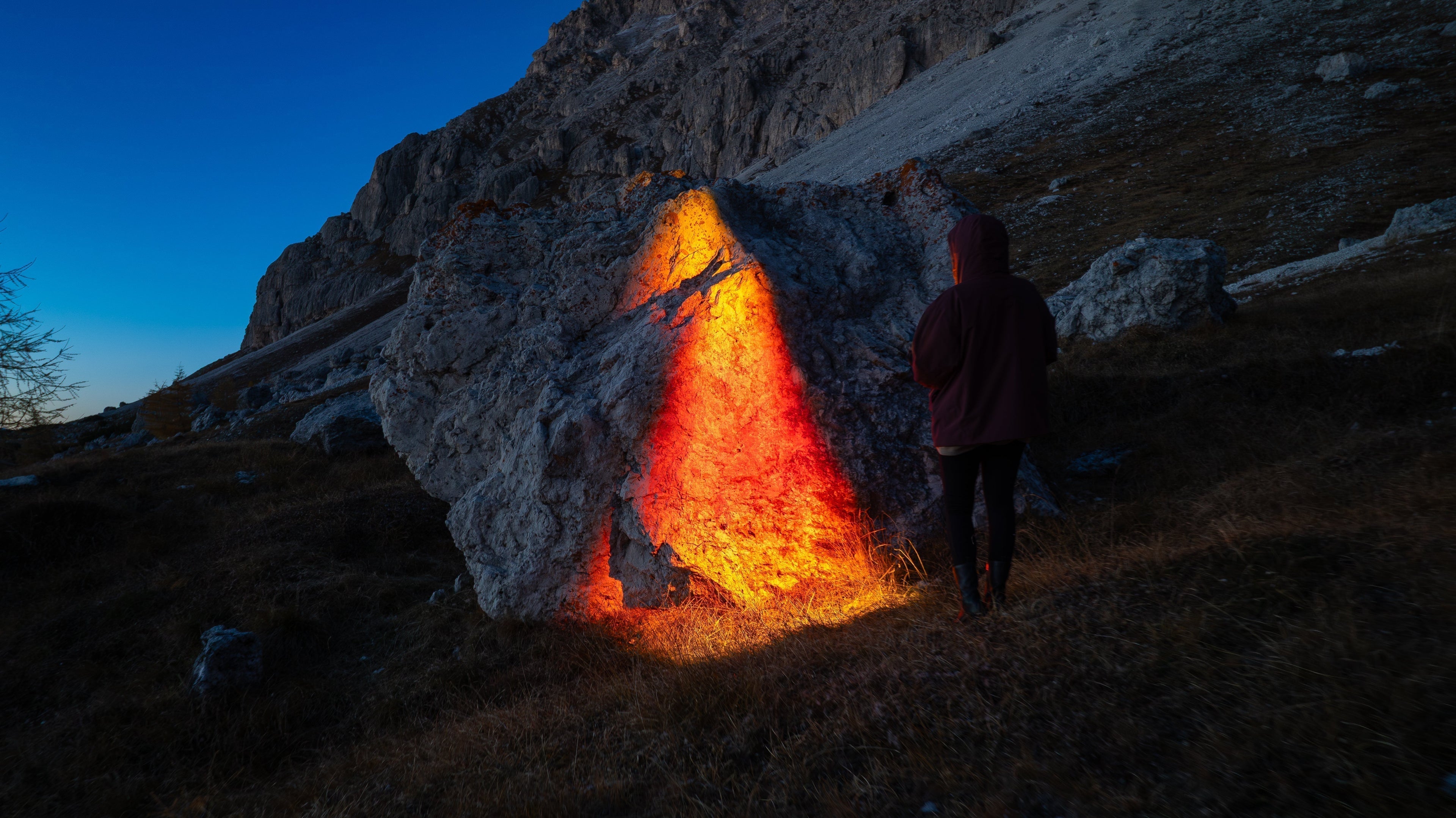 SLAM JAM AND HALO EDITION ‘LIGHTGATE’ MAG 2 LAMP.