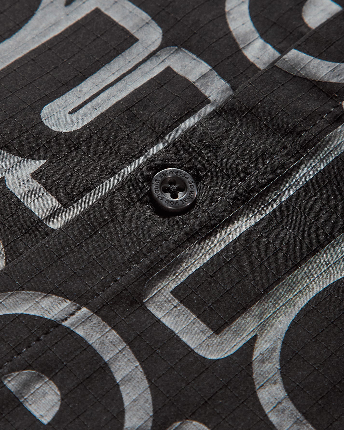 Always Do What You Should Do Tyfylt Ss Shirt Black Shirts Shortsleeve Shirt A25SHI006 BLACK