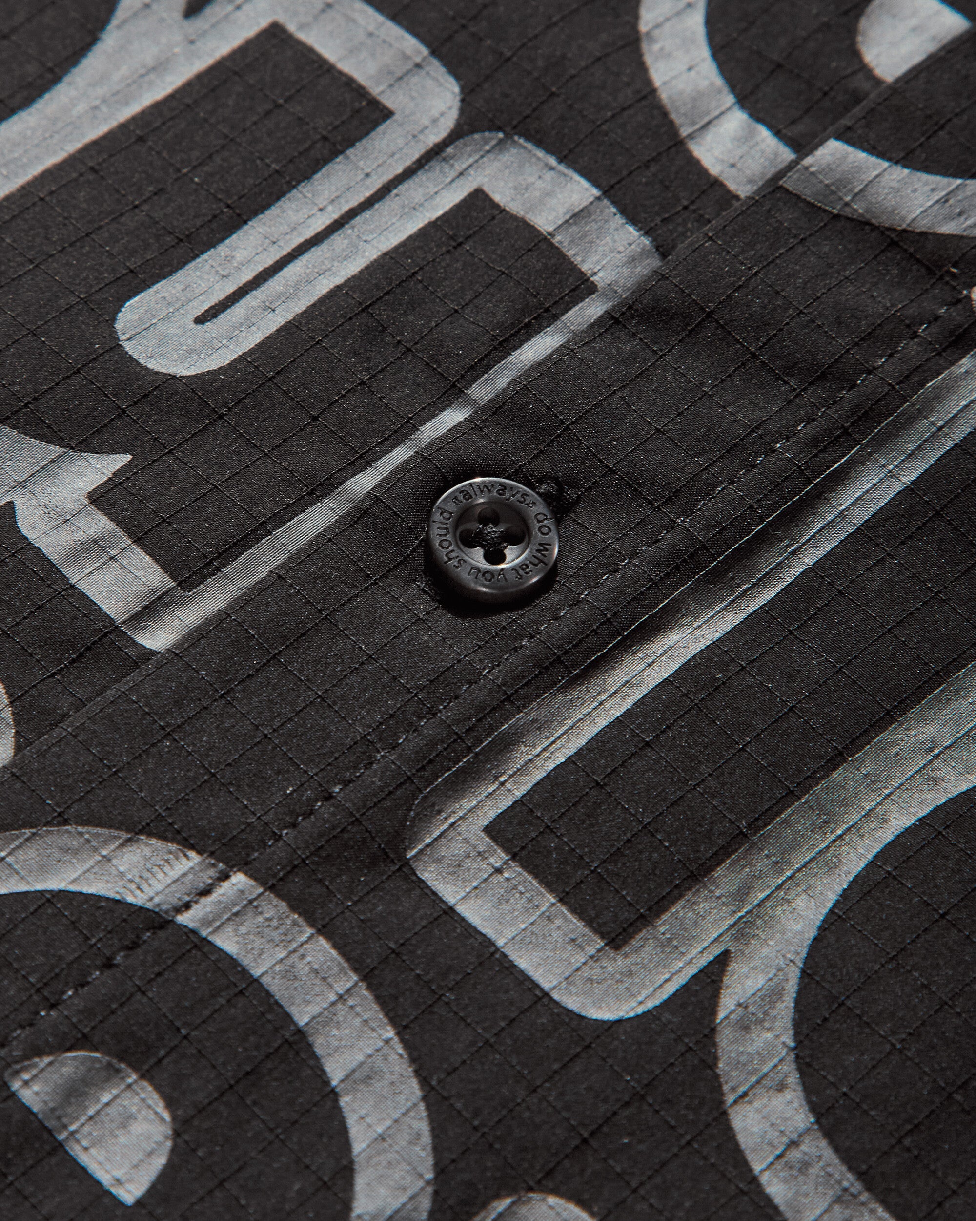 Always Do What You Should Do Tyfylt Ss Shirt Black Shirts Shortsleeve Shirt A25SHI006 BLACK