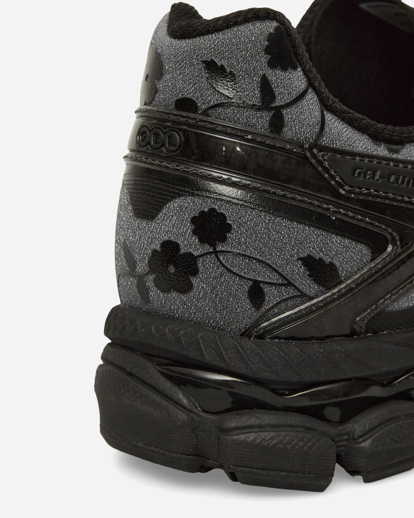 Asics Gel-Cumulus 16 Sscb Black/Black Sneakers Low 1203A762-001