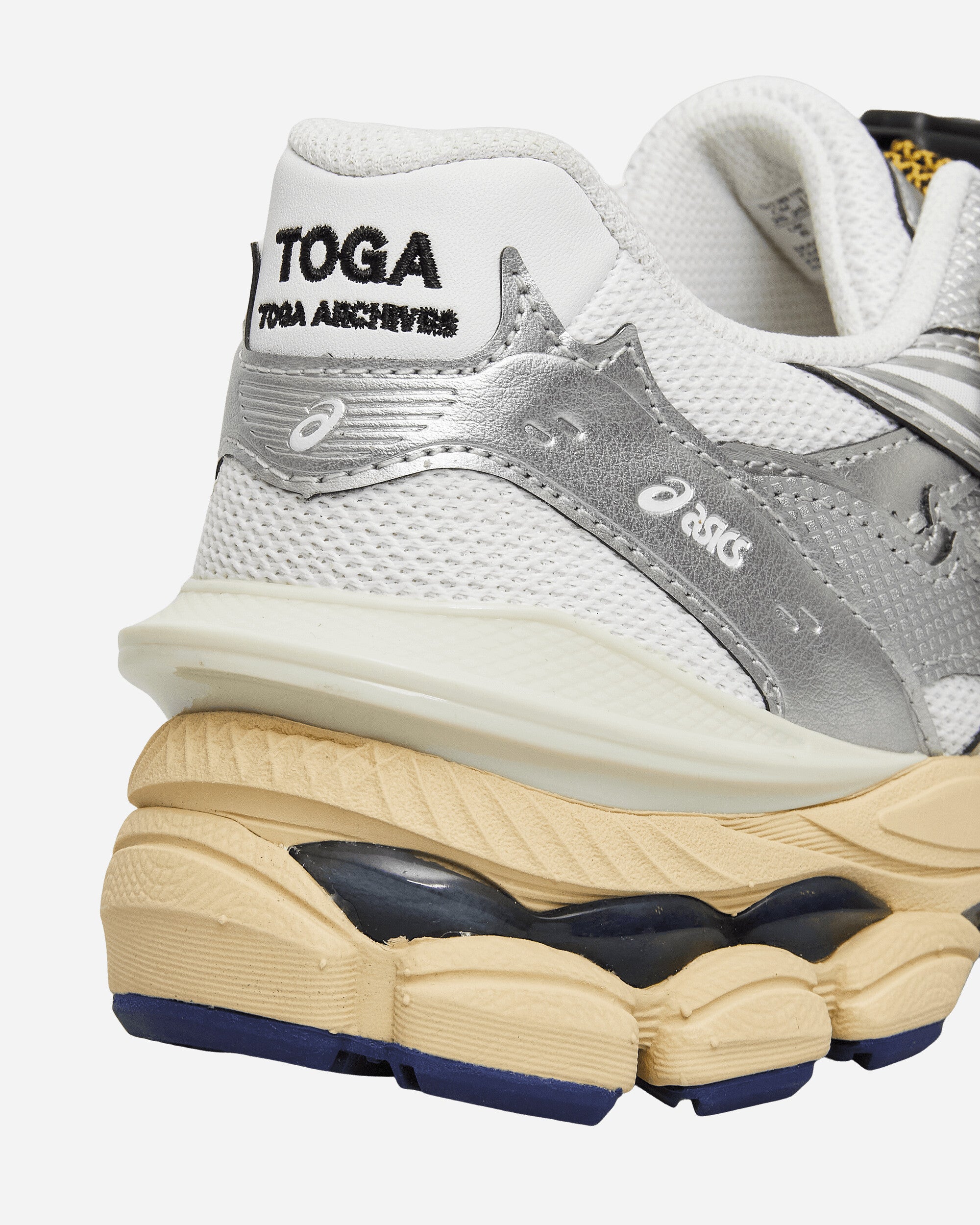 Asics Gel-Cumulus 16 Tg White/Red Pure Silver Sneakers Low 1203B115-100