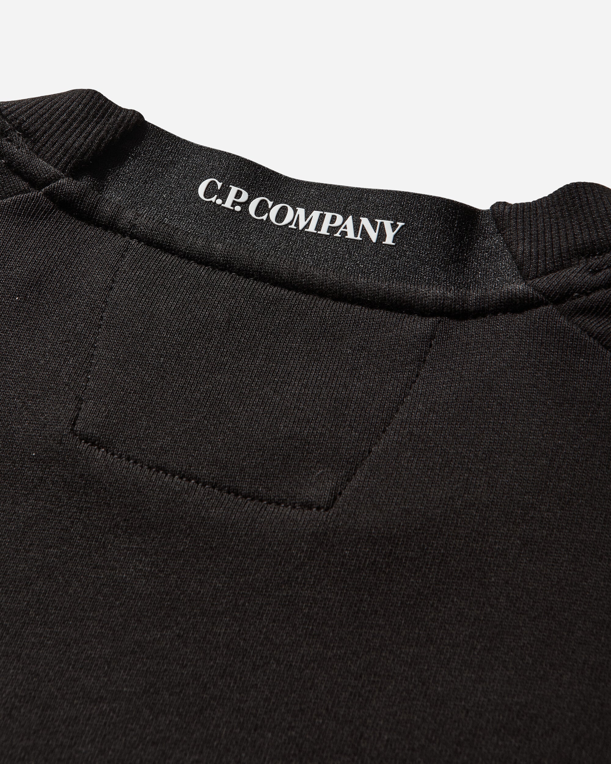 C.P. Company Diagonal Raised Fleece Crewneck Lens Sweatshirt Black Sweatshirts Crewneck RCCMSS713A-005086W 999