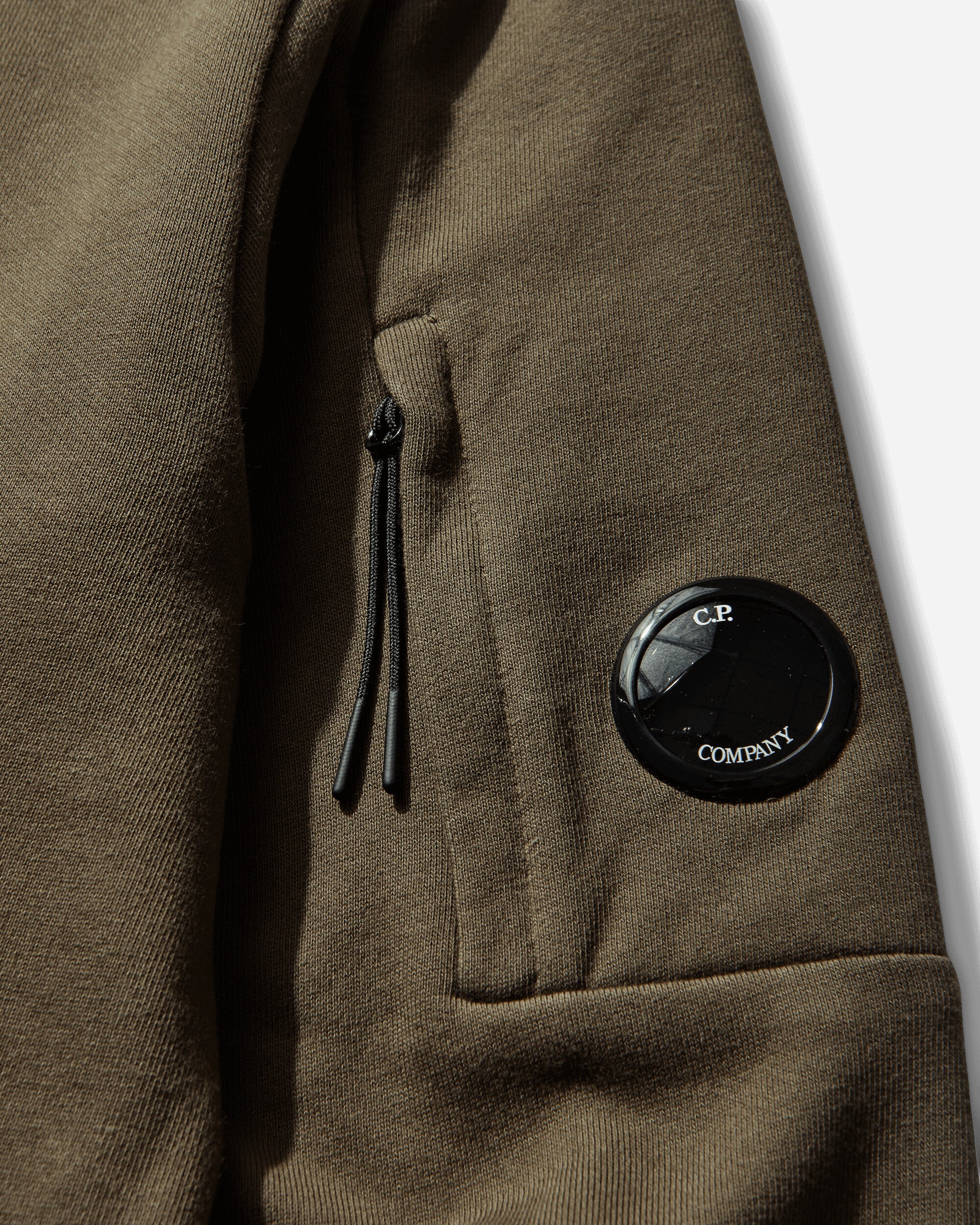 C.P. Company Diagonal Raised Fleece Crewneck Lens Sweatshirt Ivy Green Sweatshirts Crewneck RCCMSS713A-005086W 683