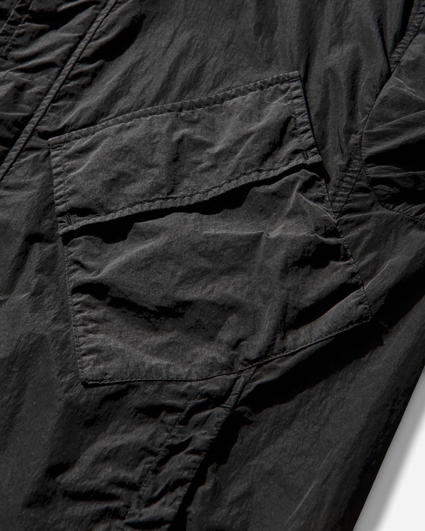 C.P. Company Chrome-R Hooded Lens Overshirt Black Shirts Overshirt 20CMOS058A-005904G 999