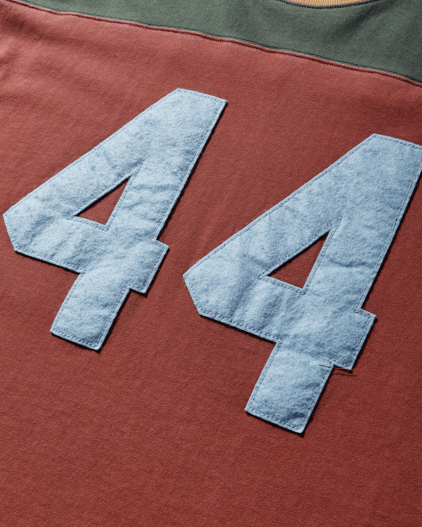 Champion 3/4 Sleeves Tshirt Red T-Shirts Longsleeve 222337 RSRPNNCHRGOG