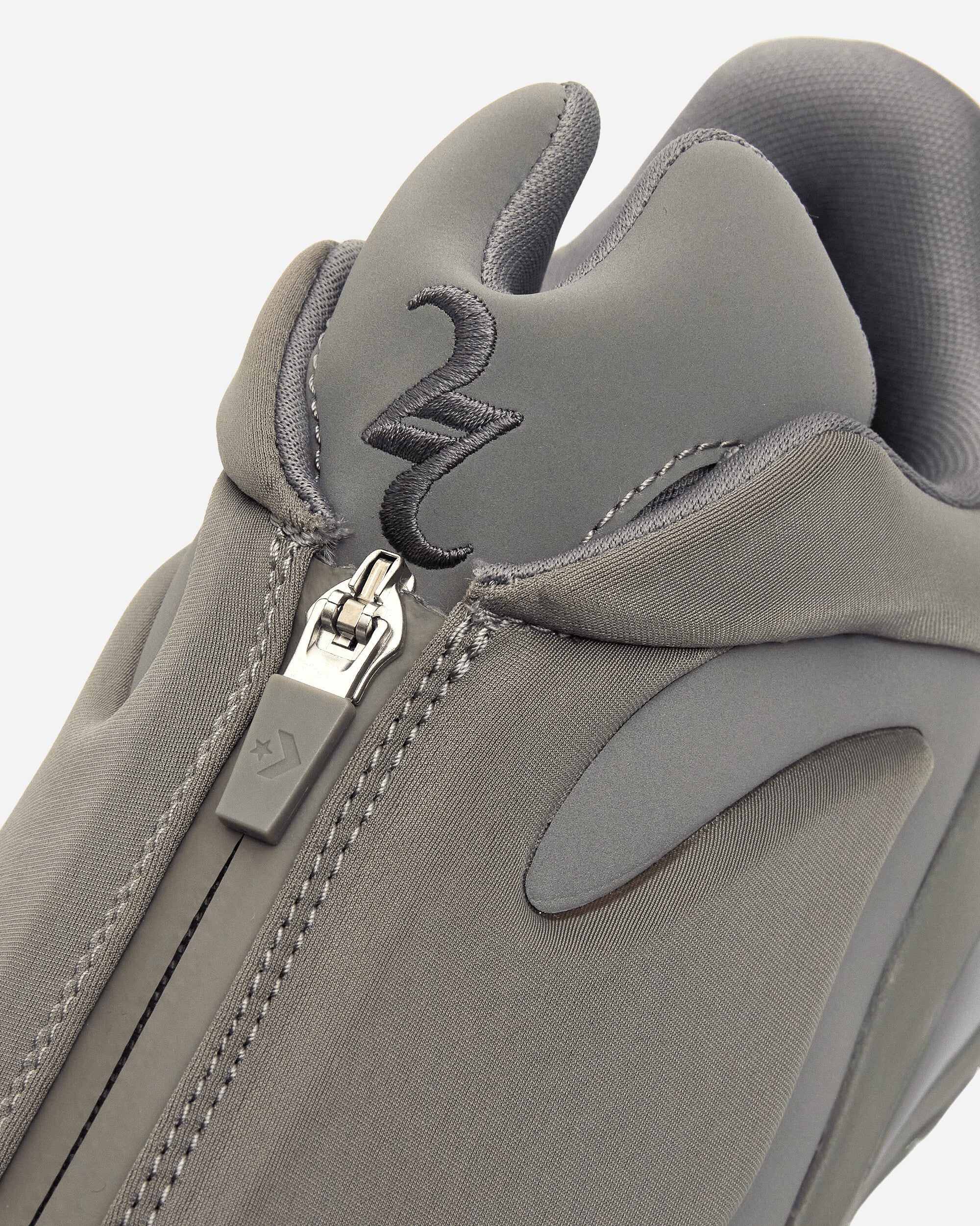 Converse Shai 001 Origin Story/Iron Grey Sneakers Low A19837C