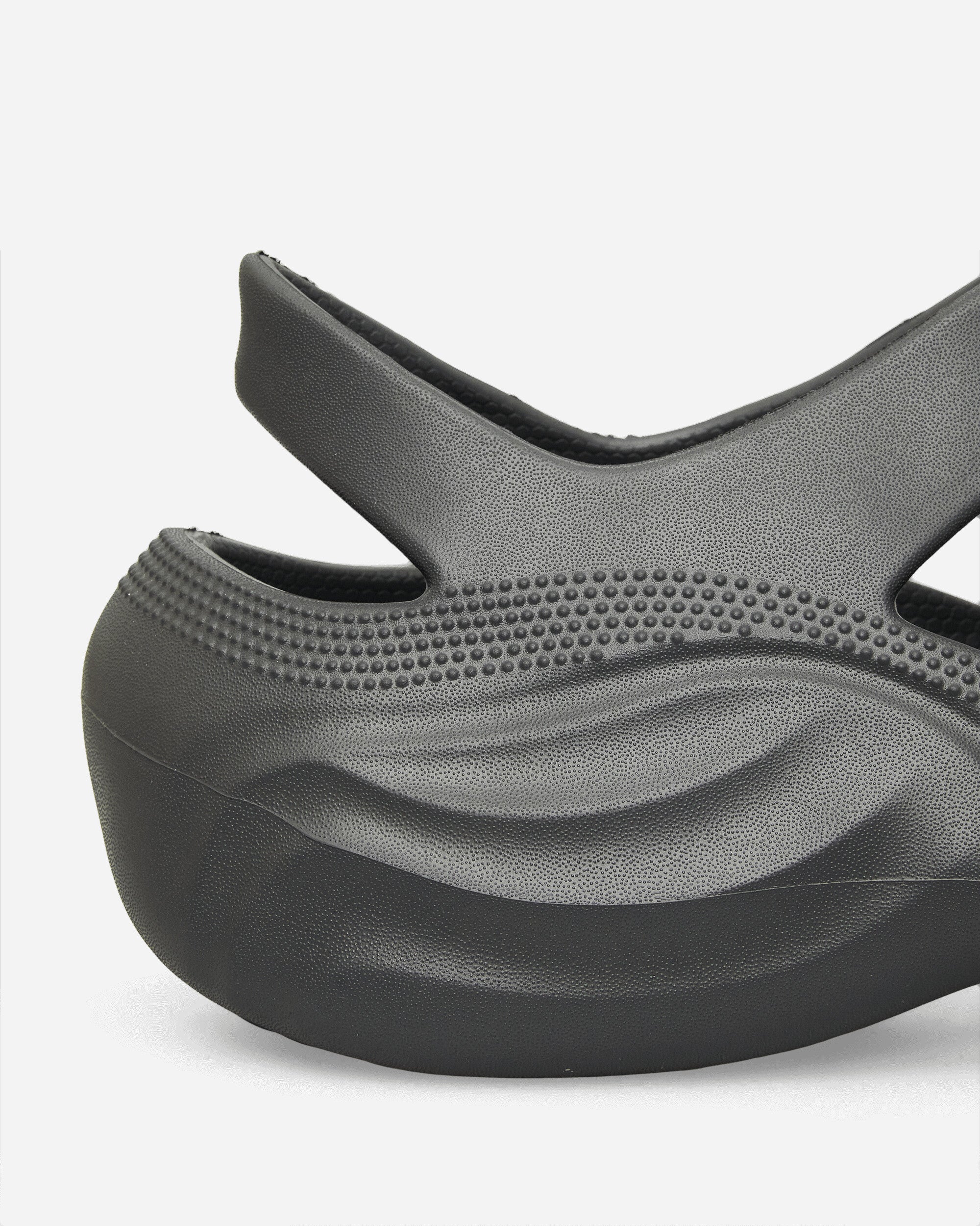 Crocs Dingyun Zhang X Crocs Diffuser Black Sand Sandals and Slides Sandals and Mules CR.209552 BKSD