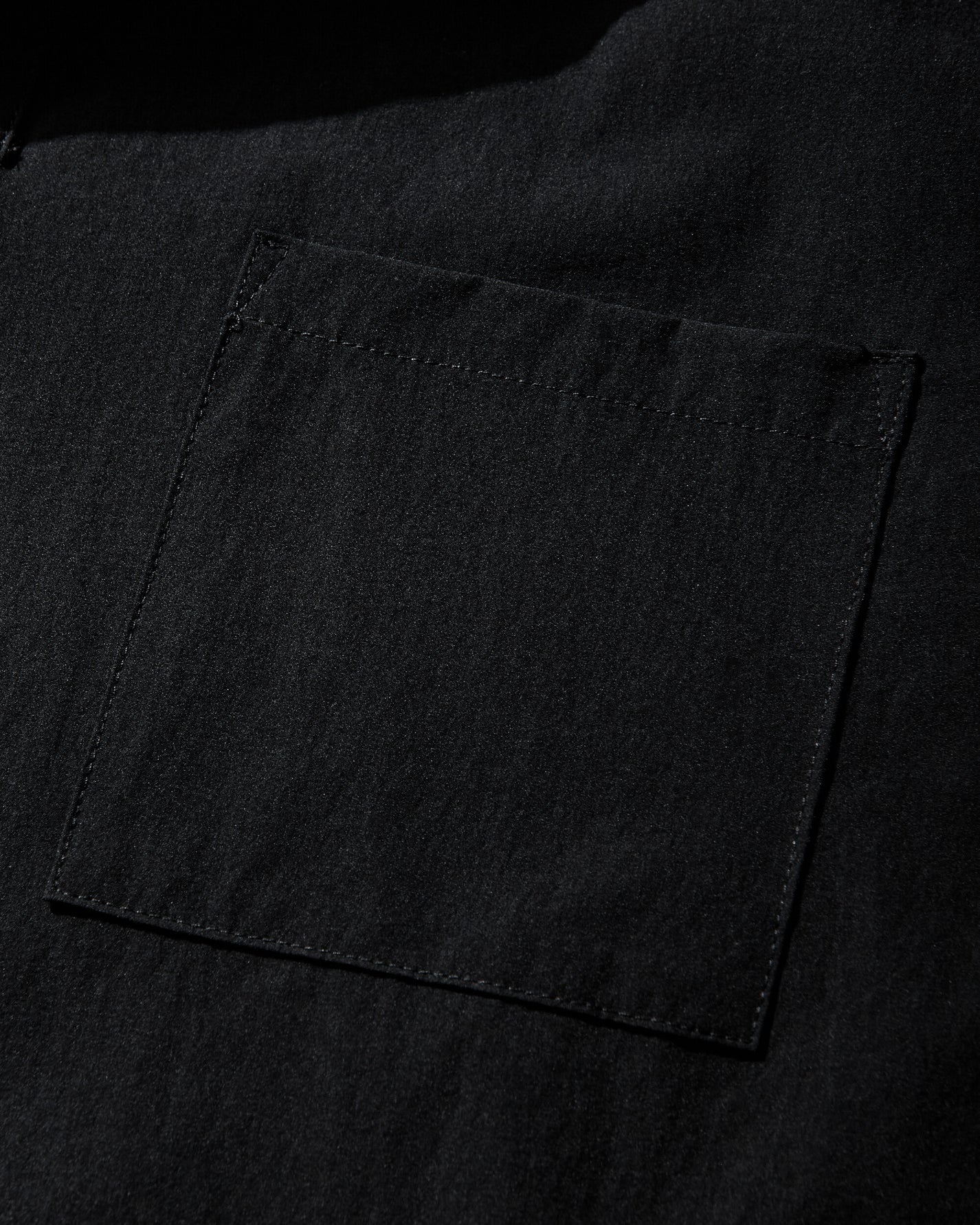 GR10K Deal Fluid Polo Black T-Shirts Polo DG822283DL01 01