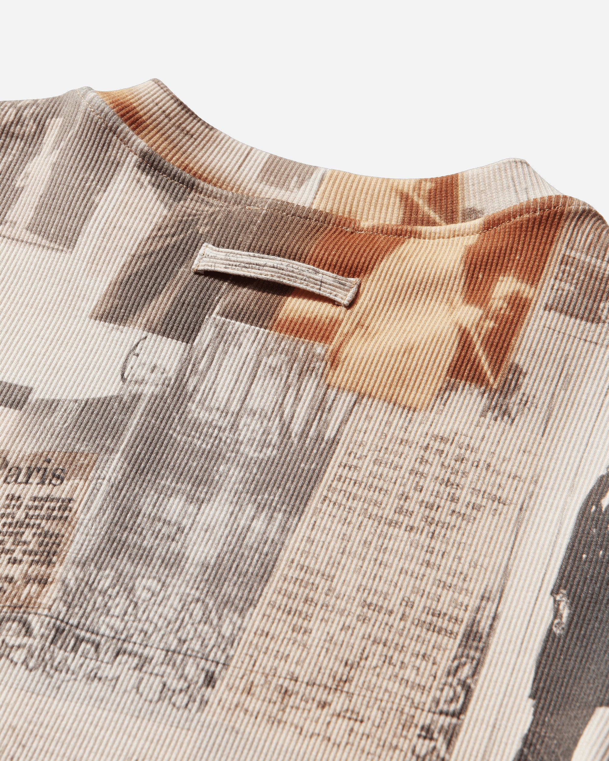 Jean Paul Gaultier Wmns Cotton Ribbed Tee-Shirt Printed "Journal" Ecru/Lightgrey/Red T-Shirts Shortsleeve 26-01-W-TO400-J026P 030830