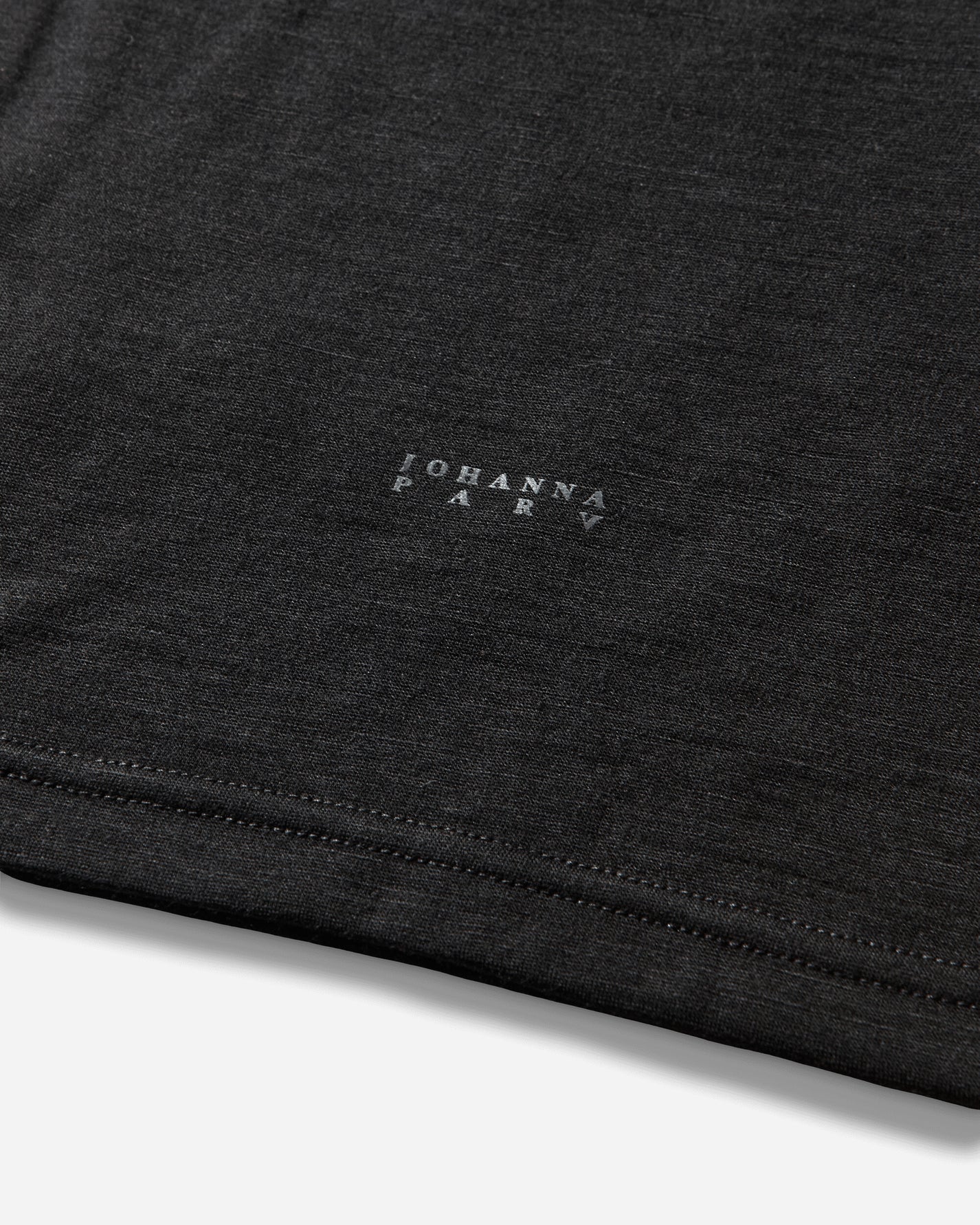 Johanna Parv Wmns Neckwarmer Black Gloves and Scarves Scarves and Warmneck AW250253  1