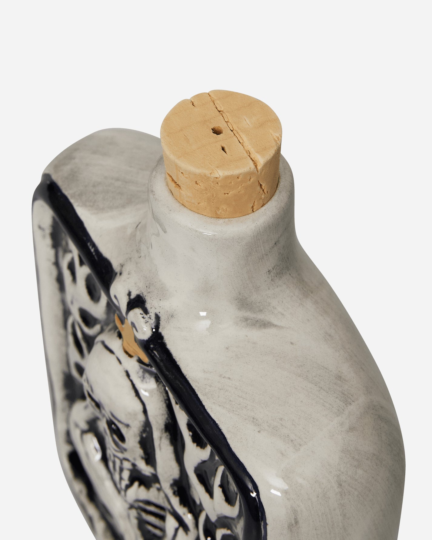 Neighborhood Bottle Incense Chamber Black Home Decor Incenses and Holders 261AINH-AC01 BLACK