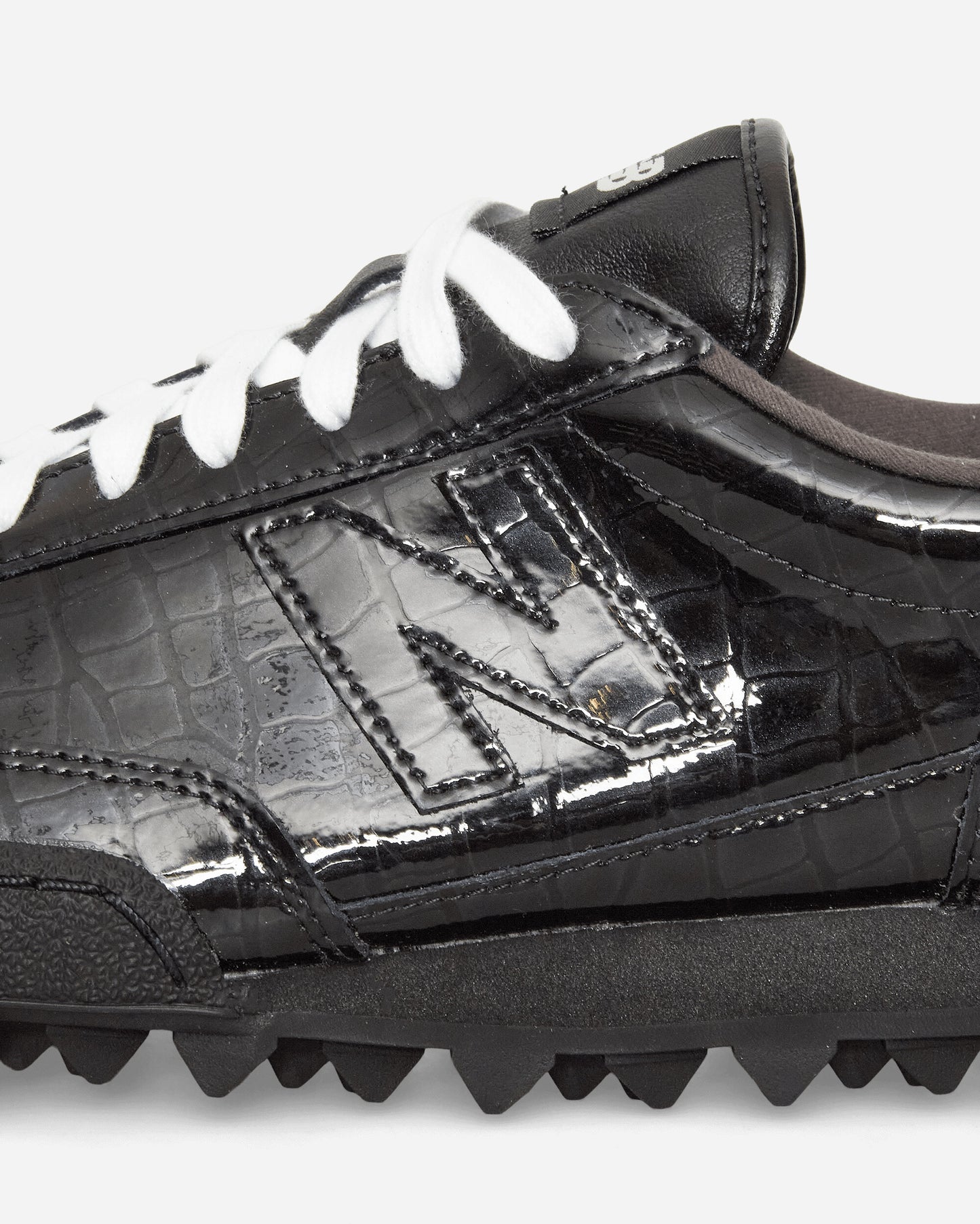 New Balance UGTR2SV Black/Black Sneakers Low UGTR2SV