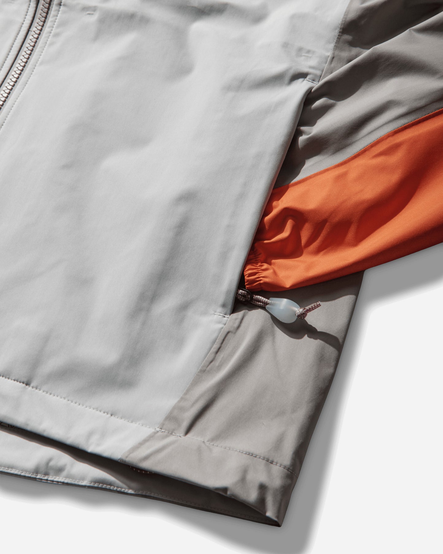 Nike W Acg Sfadv Phantazma Jkt Safety Orange/Grey Fog/Summit  Coats and Jackets Jackets IF0101-819