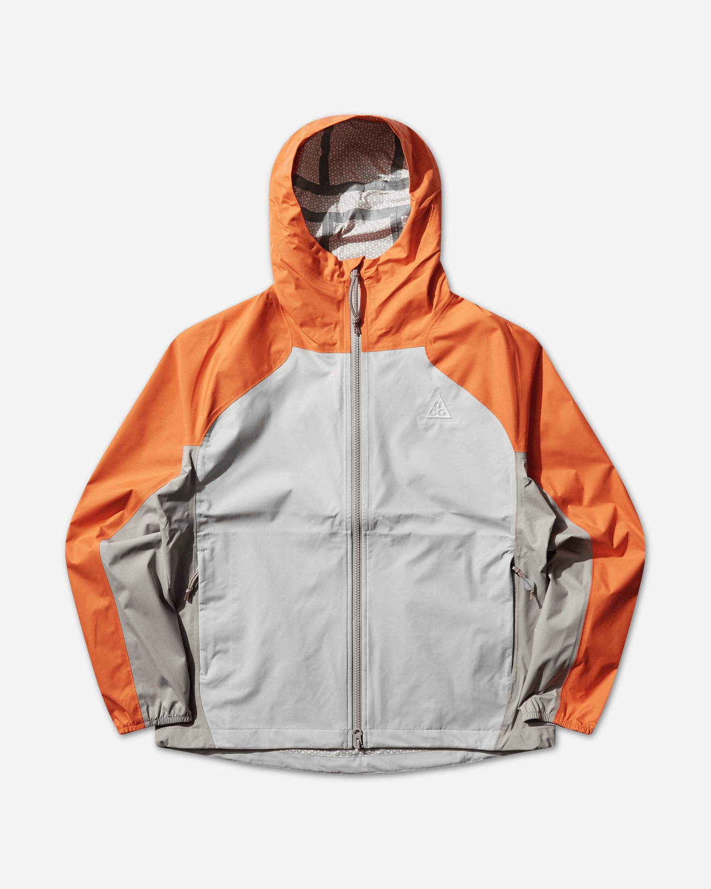 Nike W Acg Sfadv Phantazma Jkt Safety Orange/Grey Fog/Summit  Coats and Jackets Jackets IF0101-819
