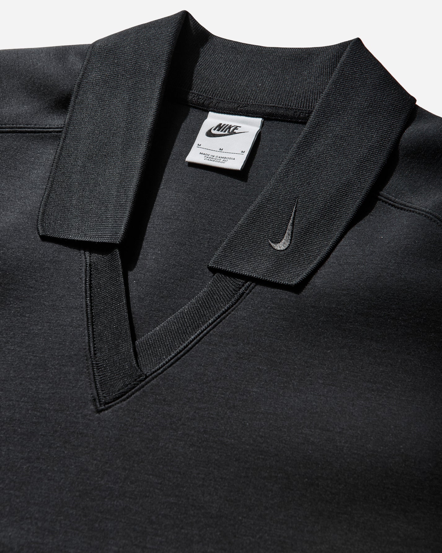 Nike Nike Sportswear Women's Fleece Black/Black T-Shirts Shortsleeve IF0528-010