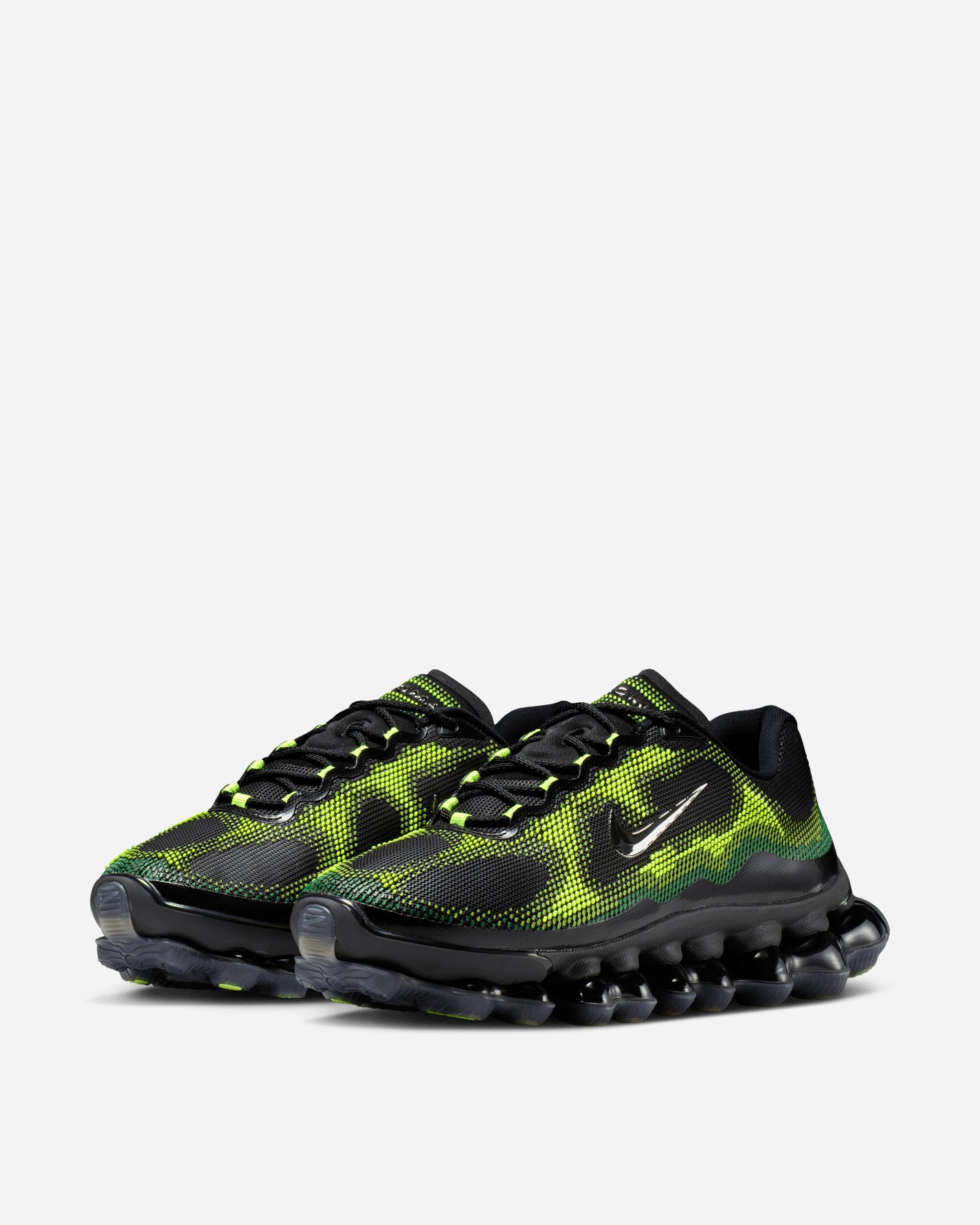 Nike Nike Liquid Max Black/Chrome-Green/Apple Sneakers Low IQ7634-001
