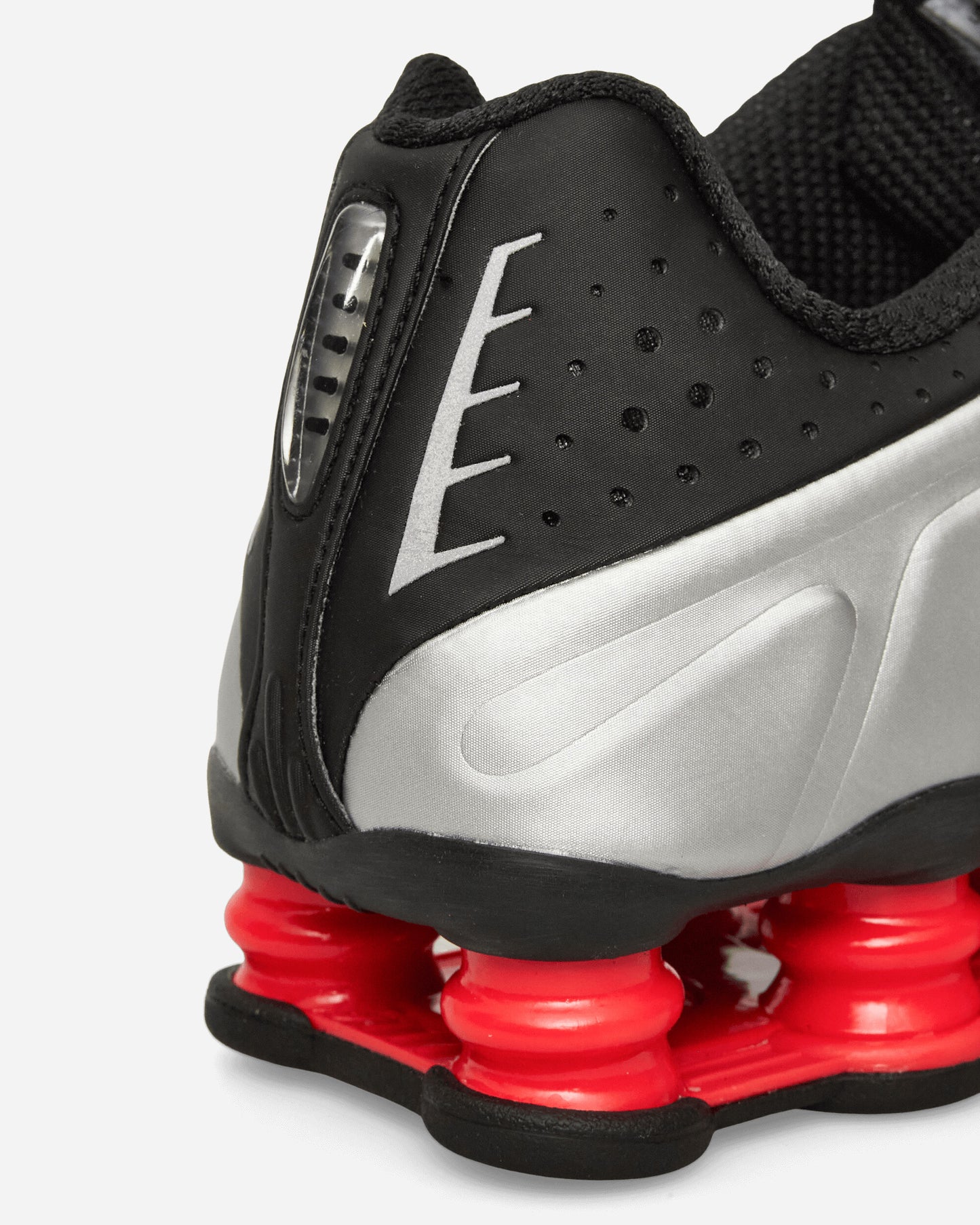 Nike Nike Shox R4 Black/Metallic Silver Sneakers Low AR3565-011