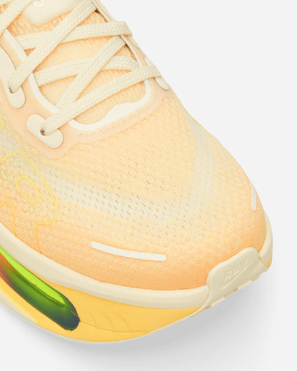 Nike Nike Vomero Premium Alabaster/Blue Void-Citron Pul Sneakers Low HQ2050-701