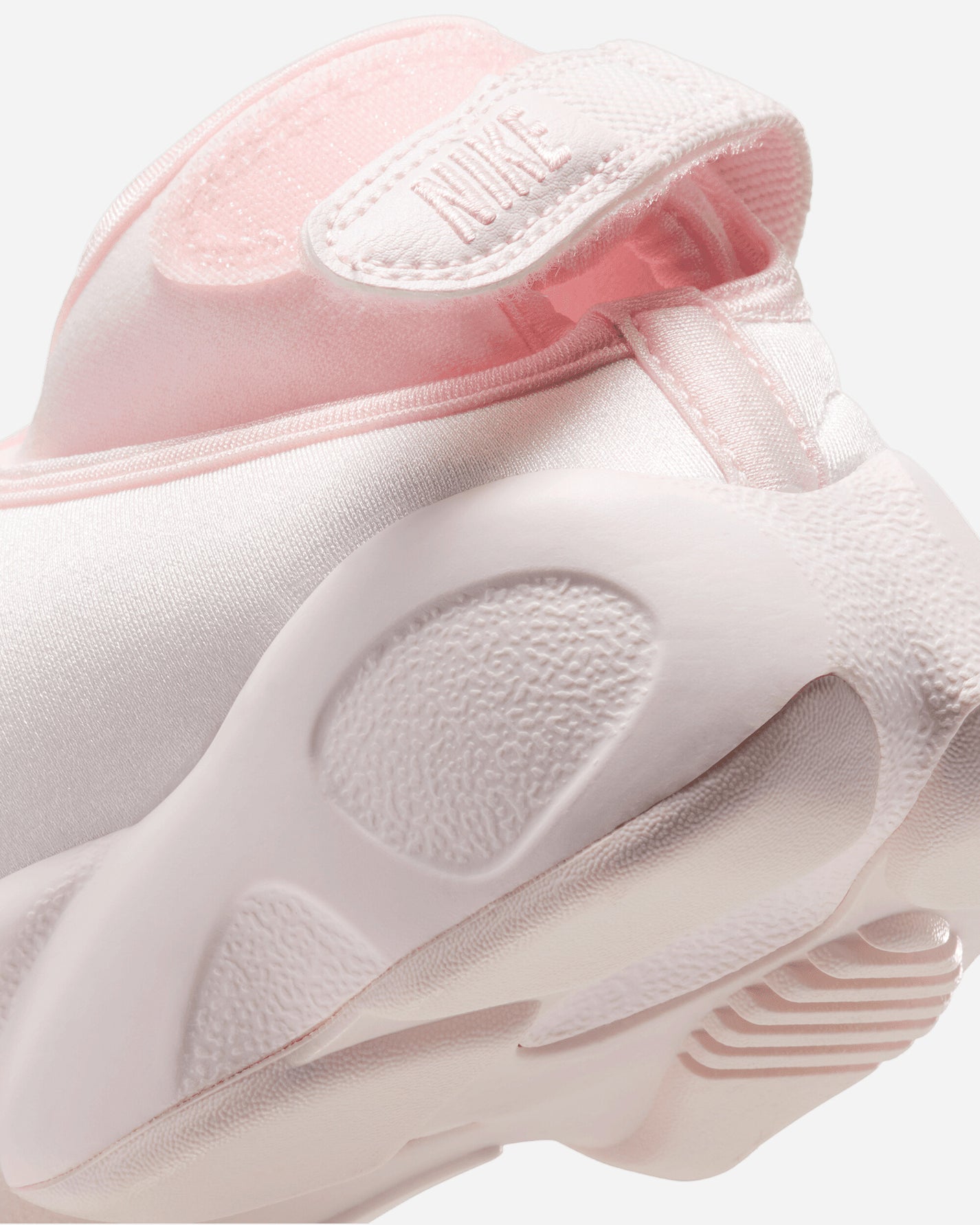 Nike Wmns Wmns Nike Air Rift Se Lt Soft Pink/Pale Ivory Sneakers Low HQ3761-640