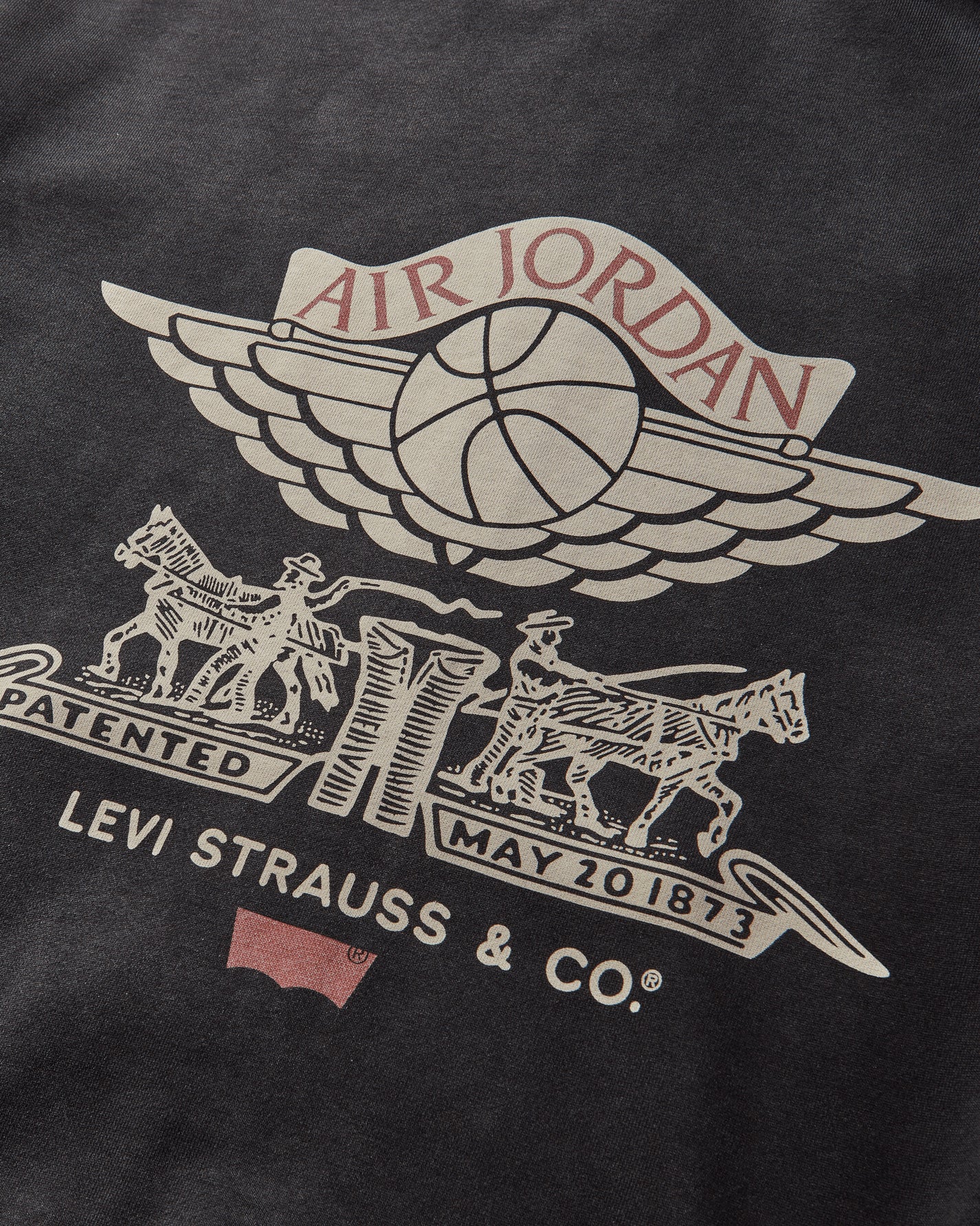 Nike Jordan M J Levis Hoodie Black/Pale Ivory/Gym Red Sweatshirts Zip-Ups IM6734-010