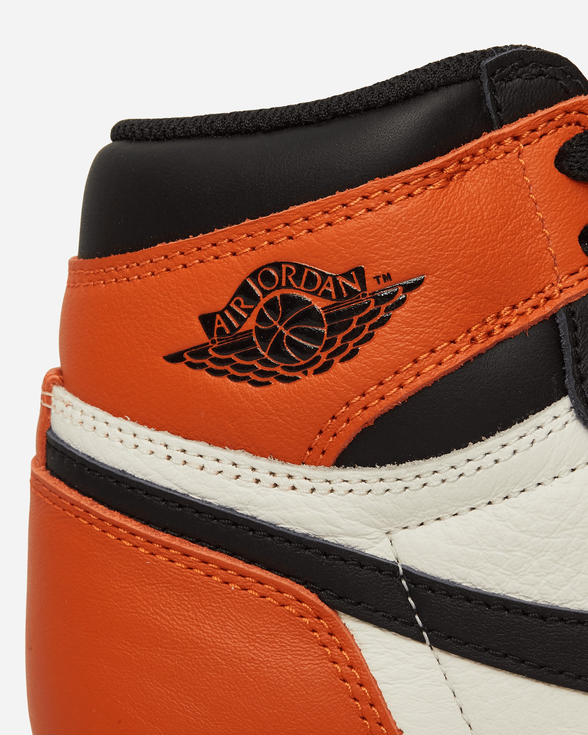 Nike Jordan Air Jordan 1 Retro High Og Black/Black/Sail Starfish Sneakers High DZ5485-008