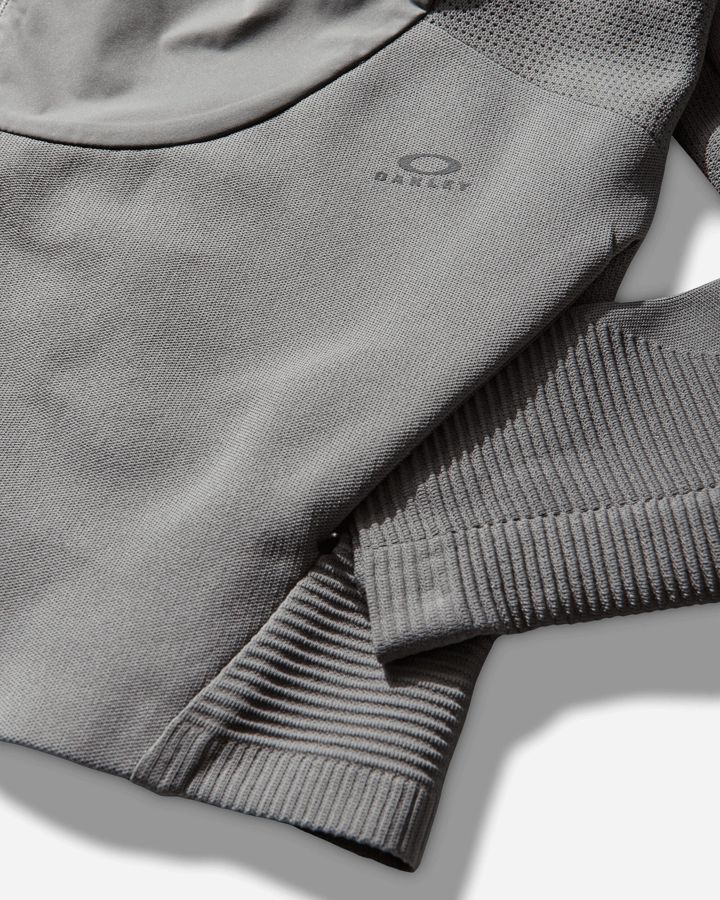 Oakley Latitude Veil Mid Layer Cement Coats and Jackets Jackets FOA407923 314