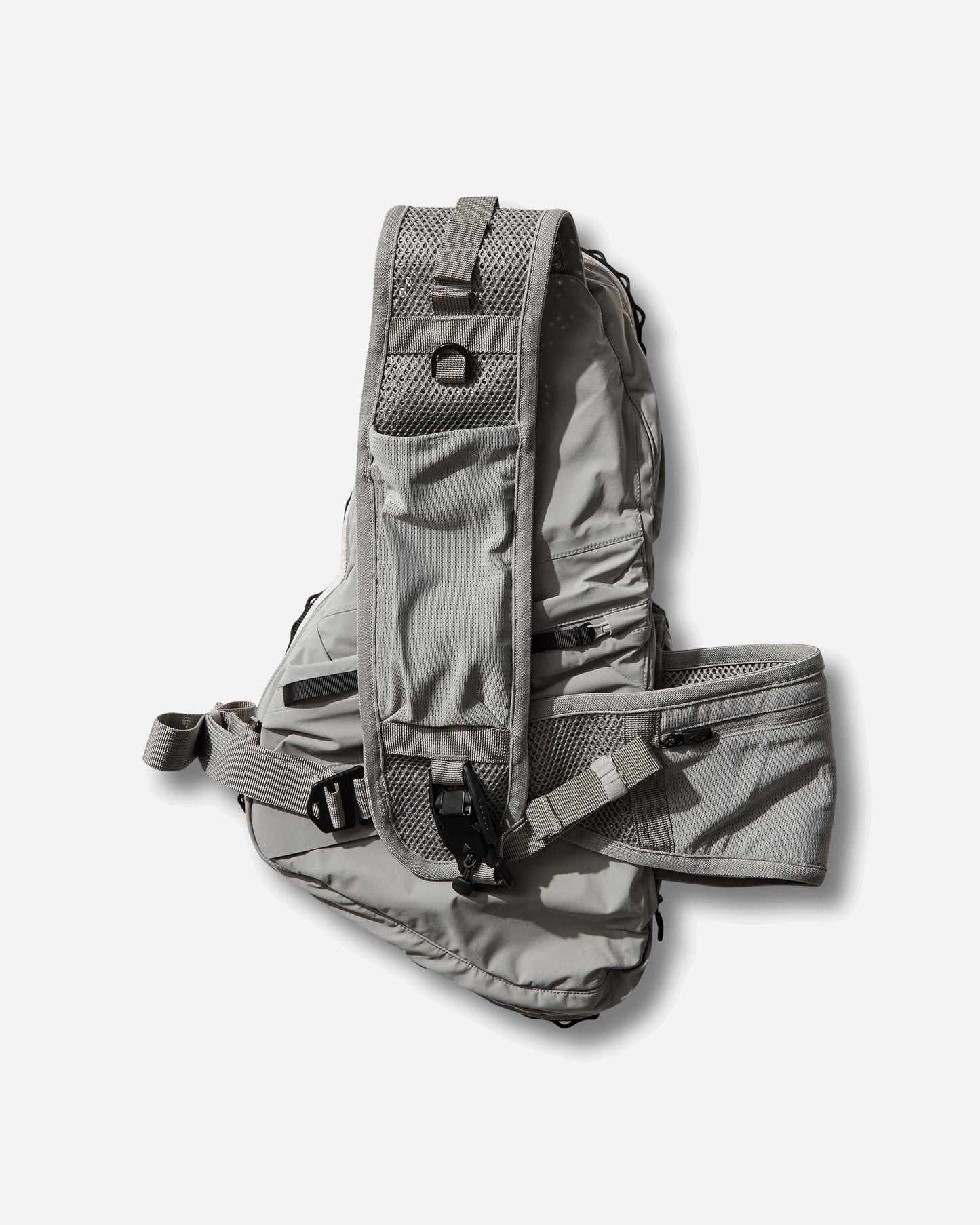 Oakley Latitude Veil Slingpack Jacket Cement Coats and Jackets Jackets FOA407866 314