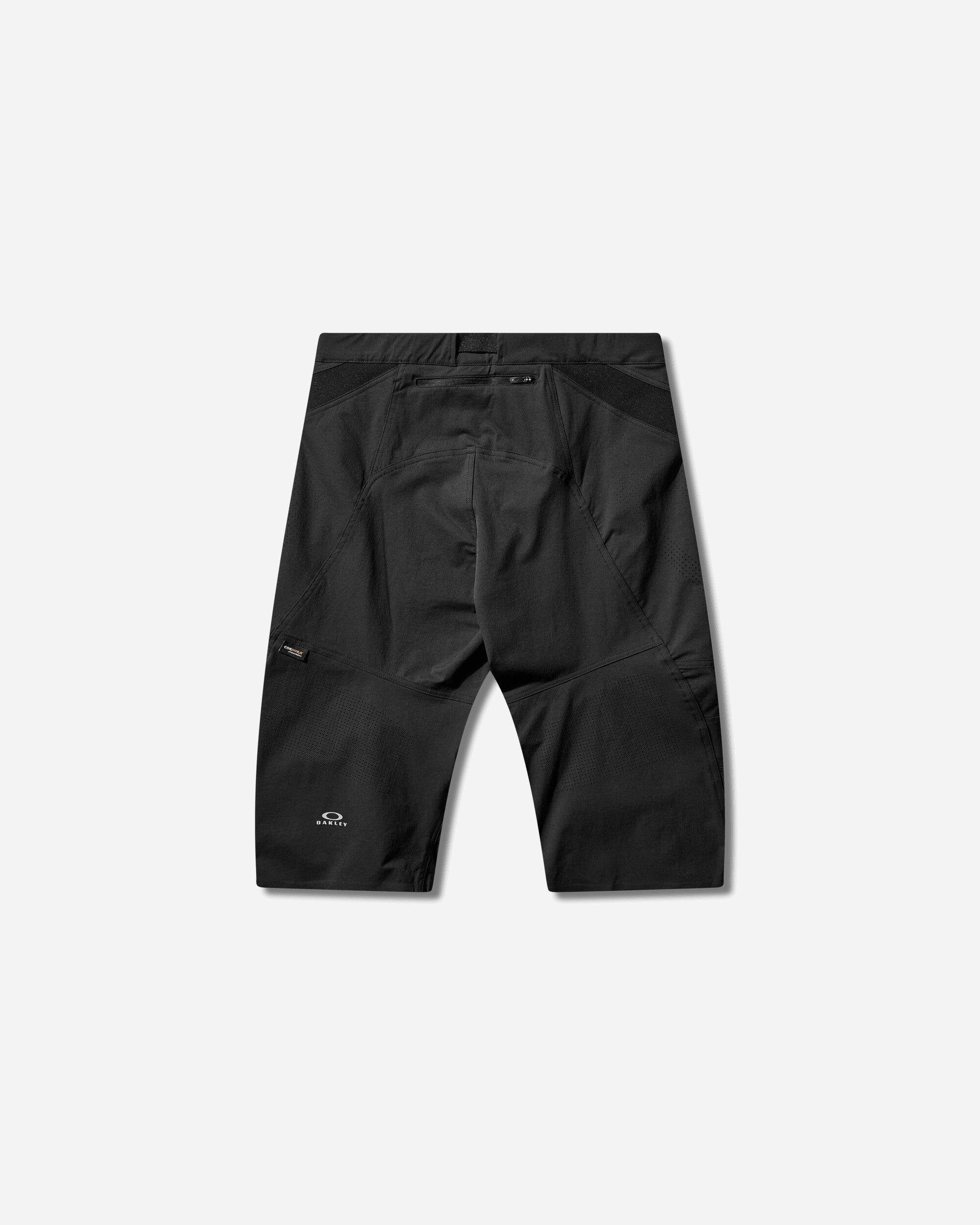 Oakley Latitude Veil 3 4 Short Pitch Black Shorts Short FOA408386 021