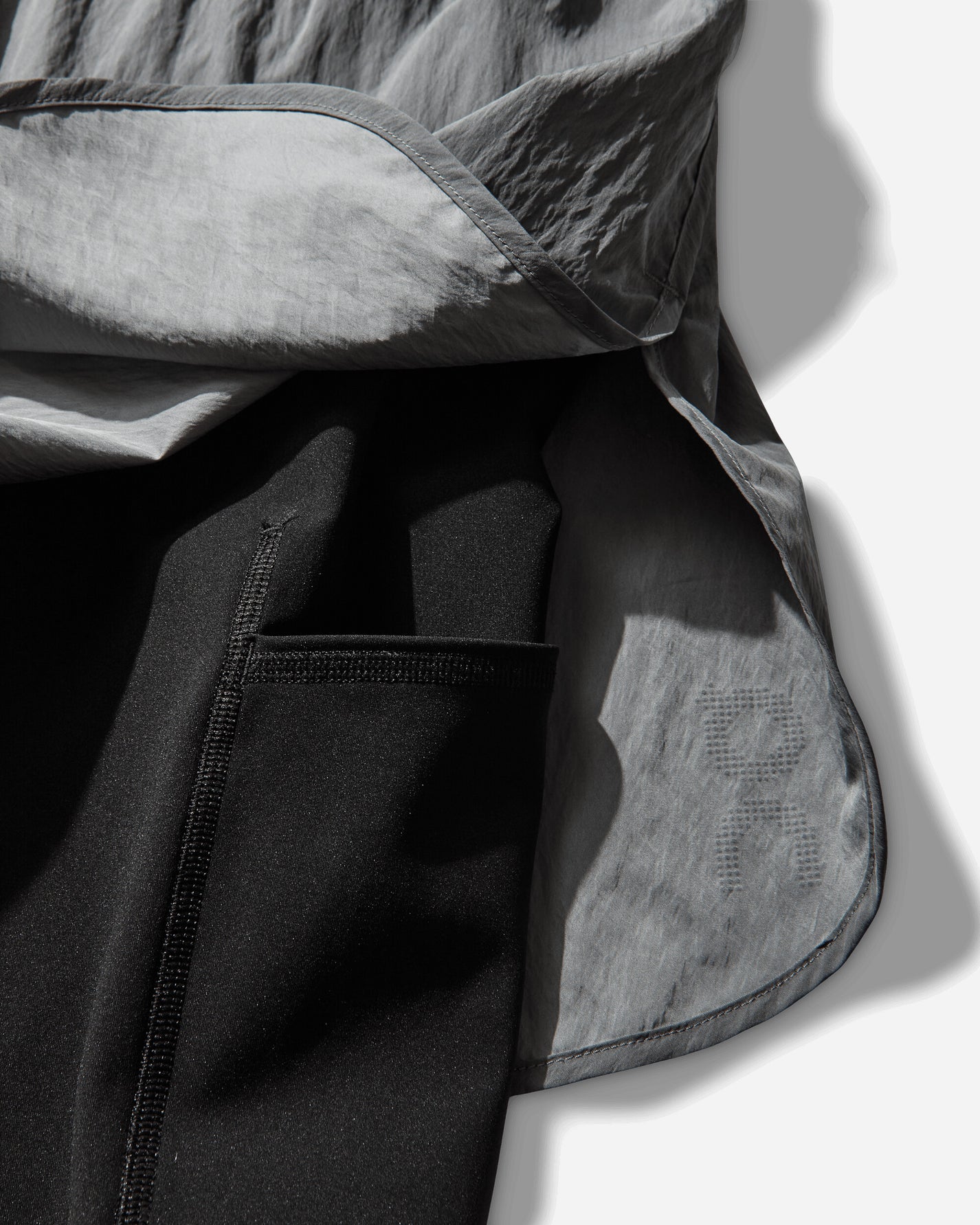 On Performance Volt Shorts Glacier Shorts Short 1MG10610561 050