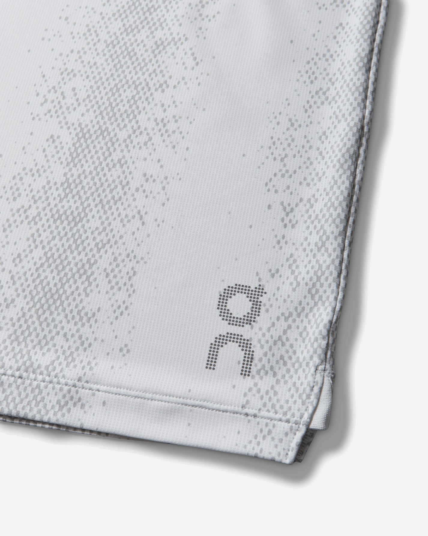 On Performance Volt-T White T-Shirts Shortsleeve 1MG10630069 101