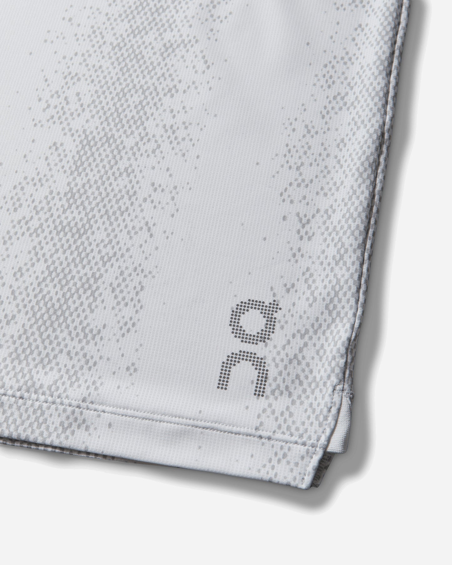 On Performance Volt-T White T-Shirts Shortsleeve 1MG10630069 101