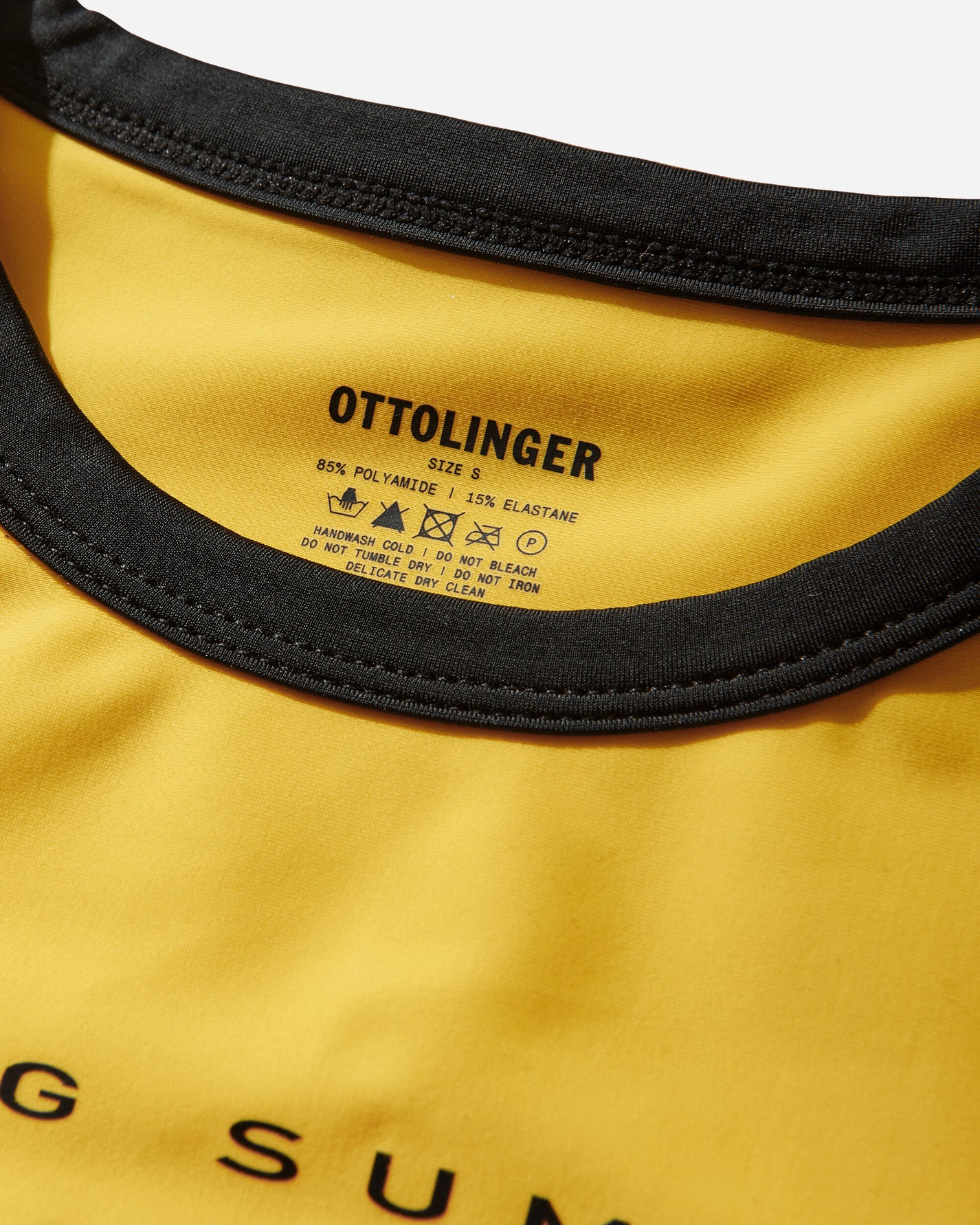 Ottolinger 2 Girls 1 Surfboard Tee Yellow Black Yellow/Black T-Shirts Shortsleeve 102-110103-02 YLWBLK