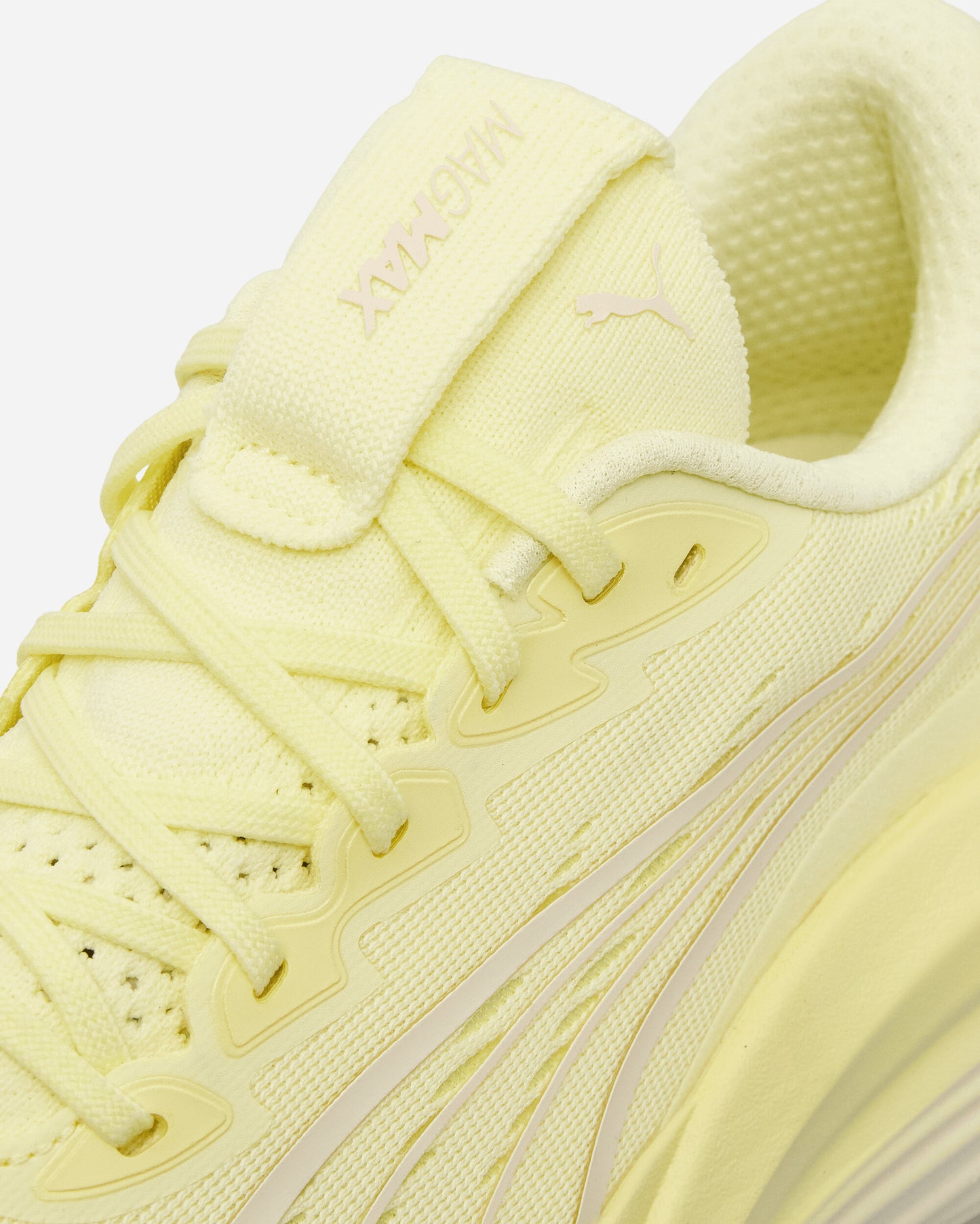 Puma Wmns Magmax Nitro Wns Gold Moon Sneakers Low 310089-13