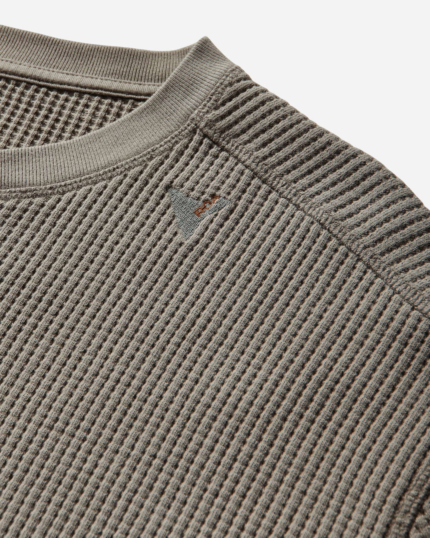 ROA Bee Sun Faded Organic Waffle Serafino Long Sleeve Grey Green Sweatshirts Hoodies YBMW035FA32 GRY0024