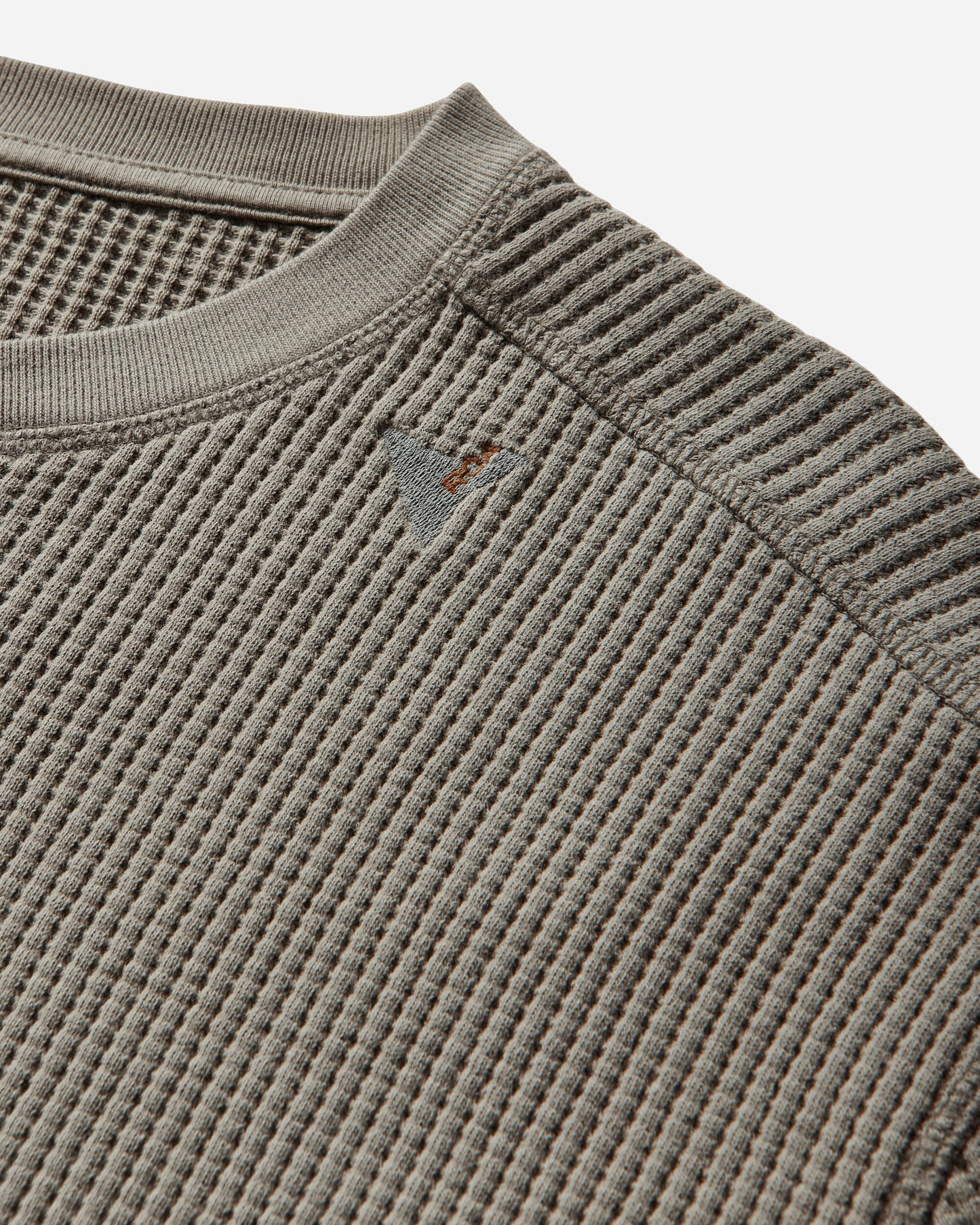 ROA Bee Sun Faded Organic Waffle Serafino Long Sleeve Grey Green Sweatshirts Hoodies YBMW035FA32 GRY0024