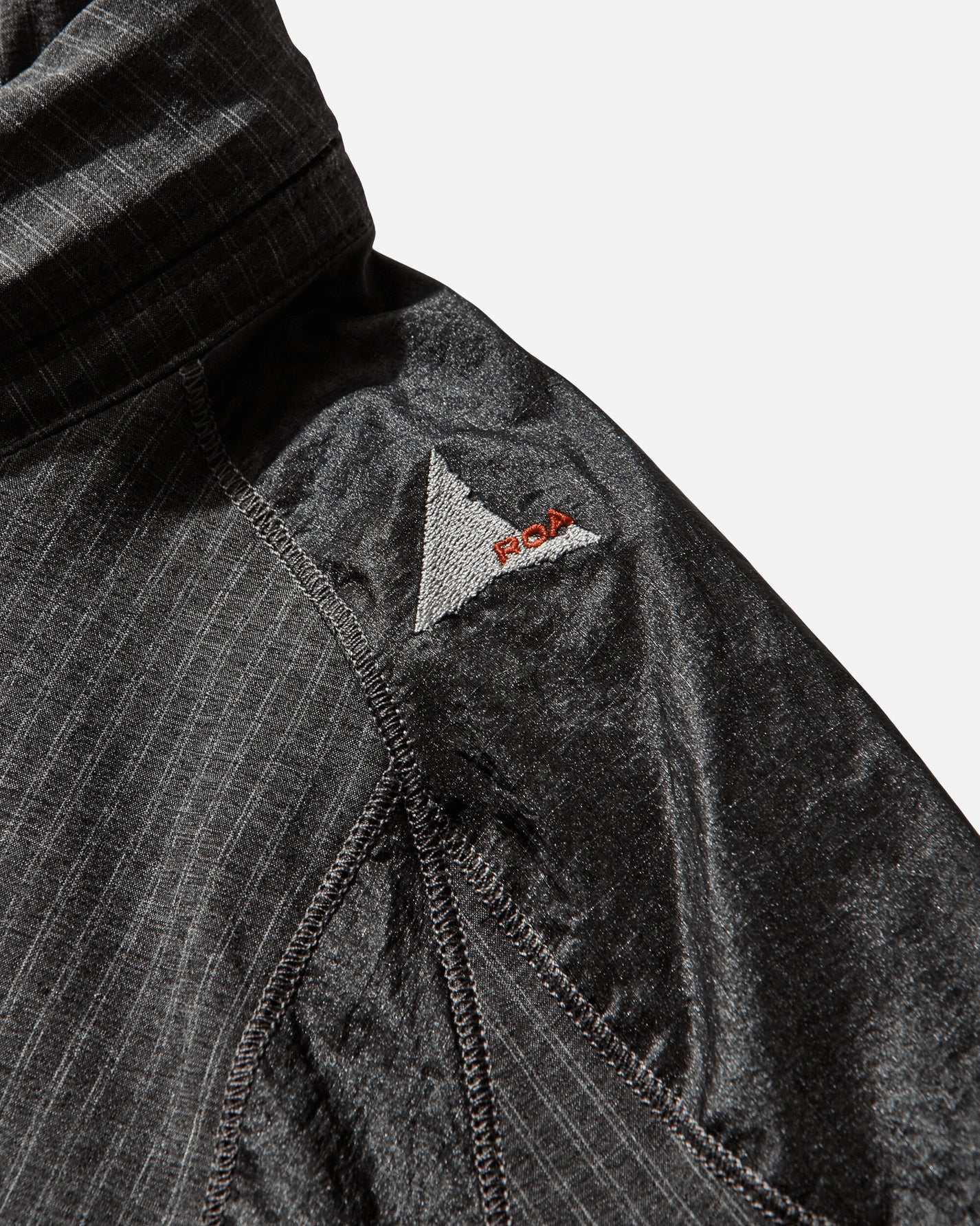 ROA Numb Pinstriped Hooded Wind Jacket Black Coats and Jackets Jackets YBMW007FA07 BLK0001