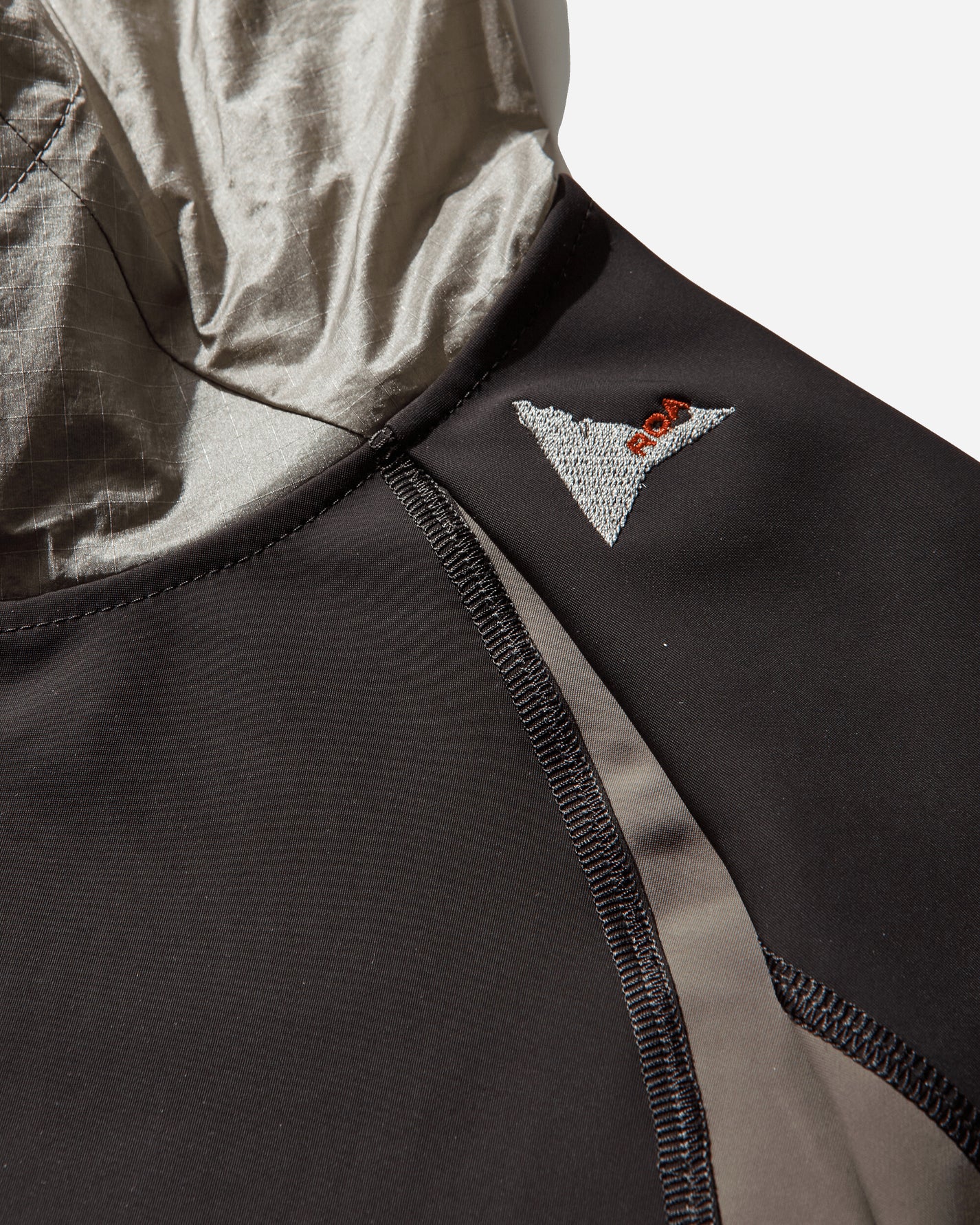 ROA Spine Stretch Hooded Jacket Dark Brown Coats and Jackets Jackets YBWW015FA06 BRW0003