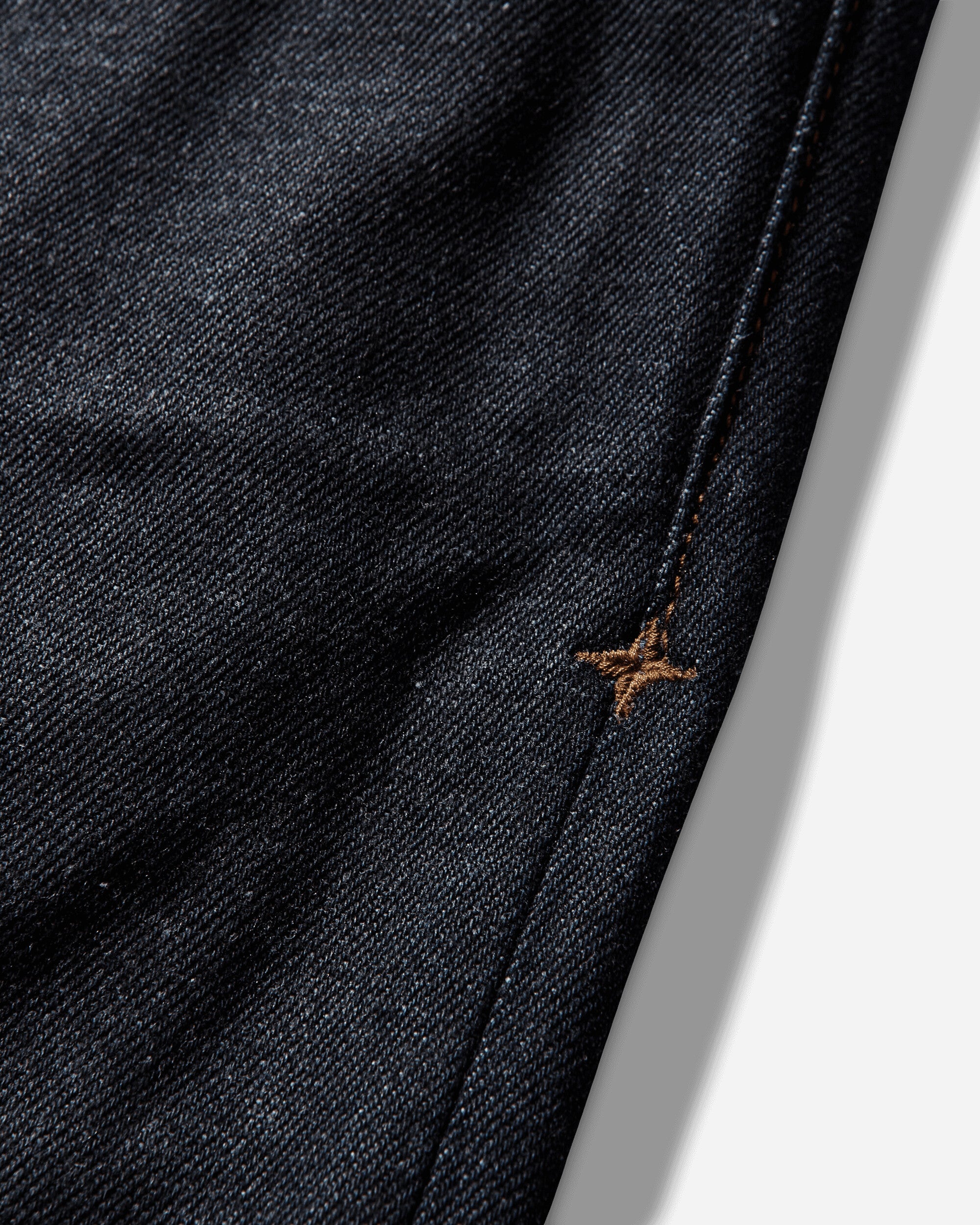 Stone Island Nylon Metal Contrast Swimshorts Blue Raw Pants Track Pants L1S14J100008S0J13 VJ200