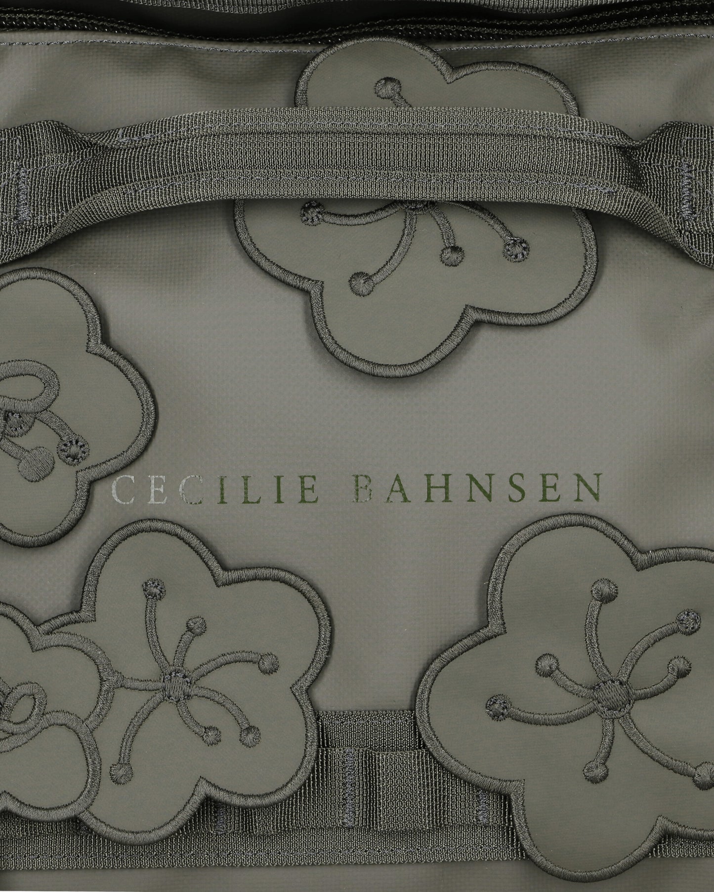 The North Face Wmns Tnf X Cb Anna Base Camp Duffel S Green Bags and Backpacks Backpacks NF0A8HEMN8M1 NFN8M