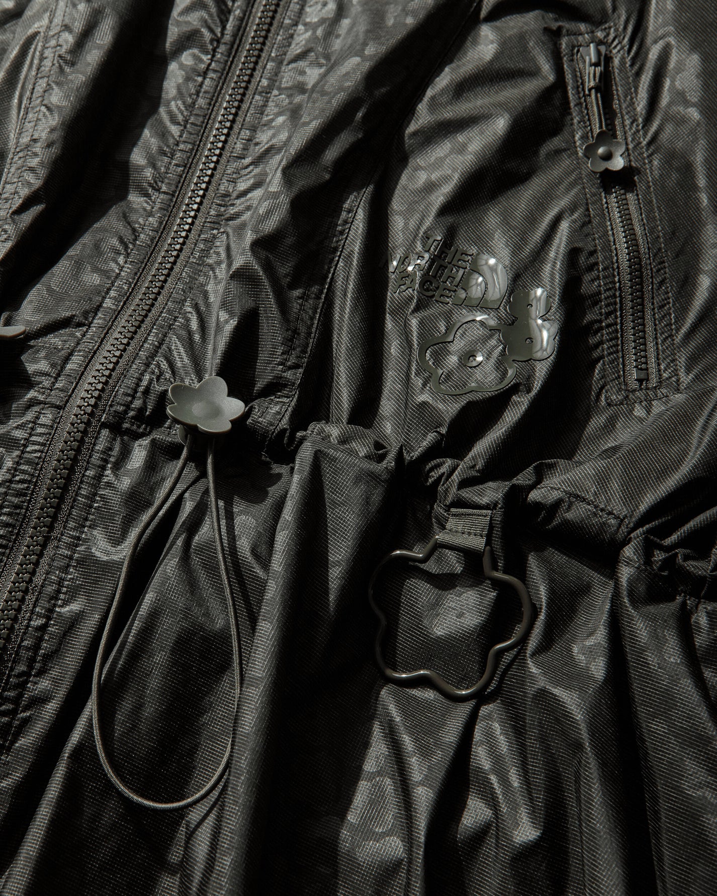 The North Face Wmns Tnf X Cb Emma Long Wind Jacket Green Coats and Jackets Windbreakers NF0A8HEGN8M1 NFN8M