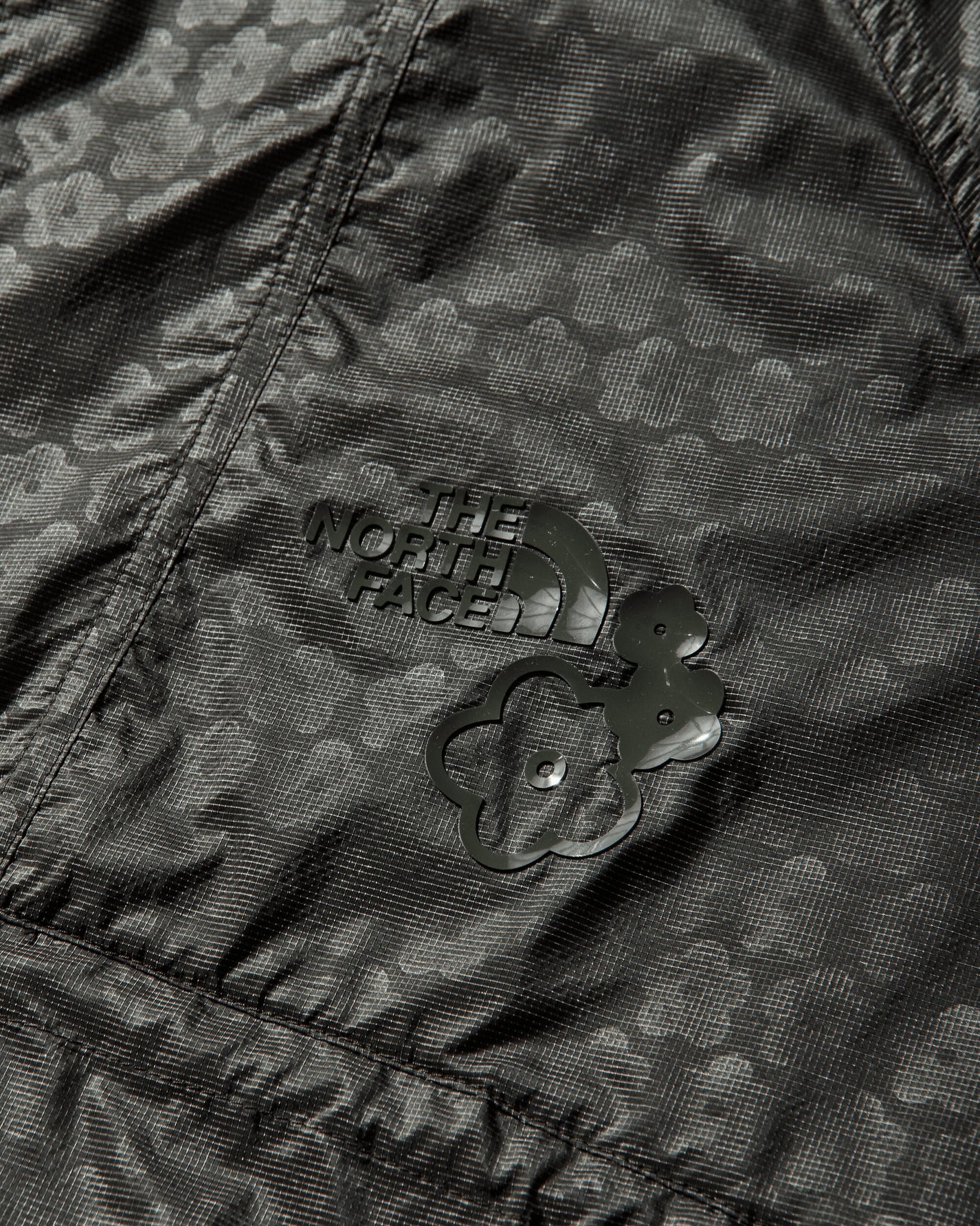 The North Face Wmns Tnf X Cb Marlowe Pullover Wind Jacket Green Coats and Jackets Windbreakers NF0A8HEKN8M1 NFN8M