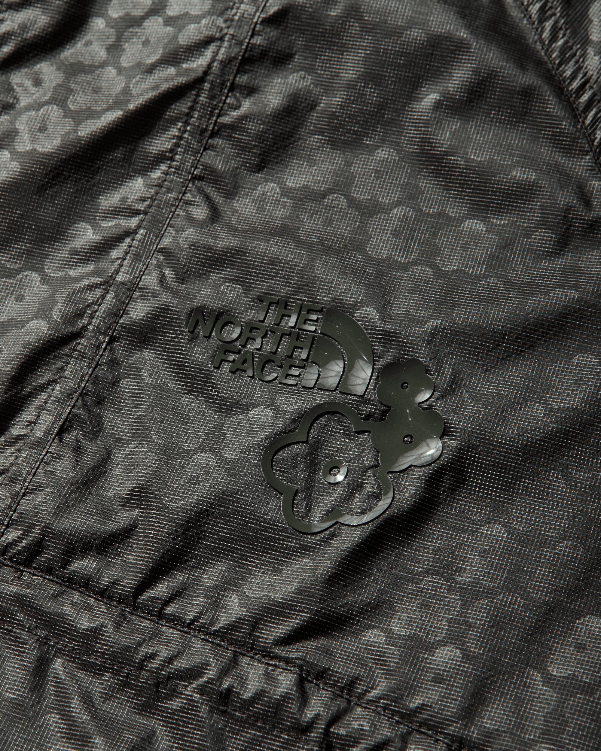 The North Face Wmns Tnf X Cb Marlowe Pullover Wind Jacket Green Coats and Jackets Windbreakers NF0A8HEKN8M1 NFN8M