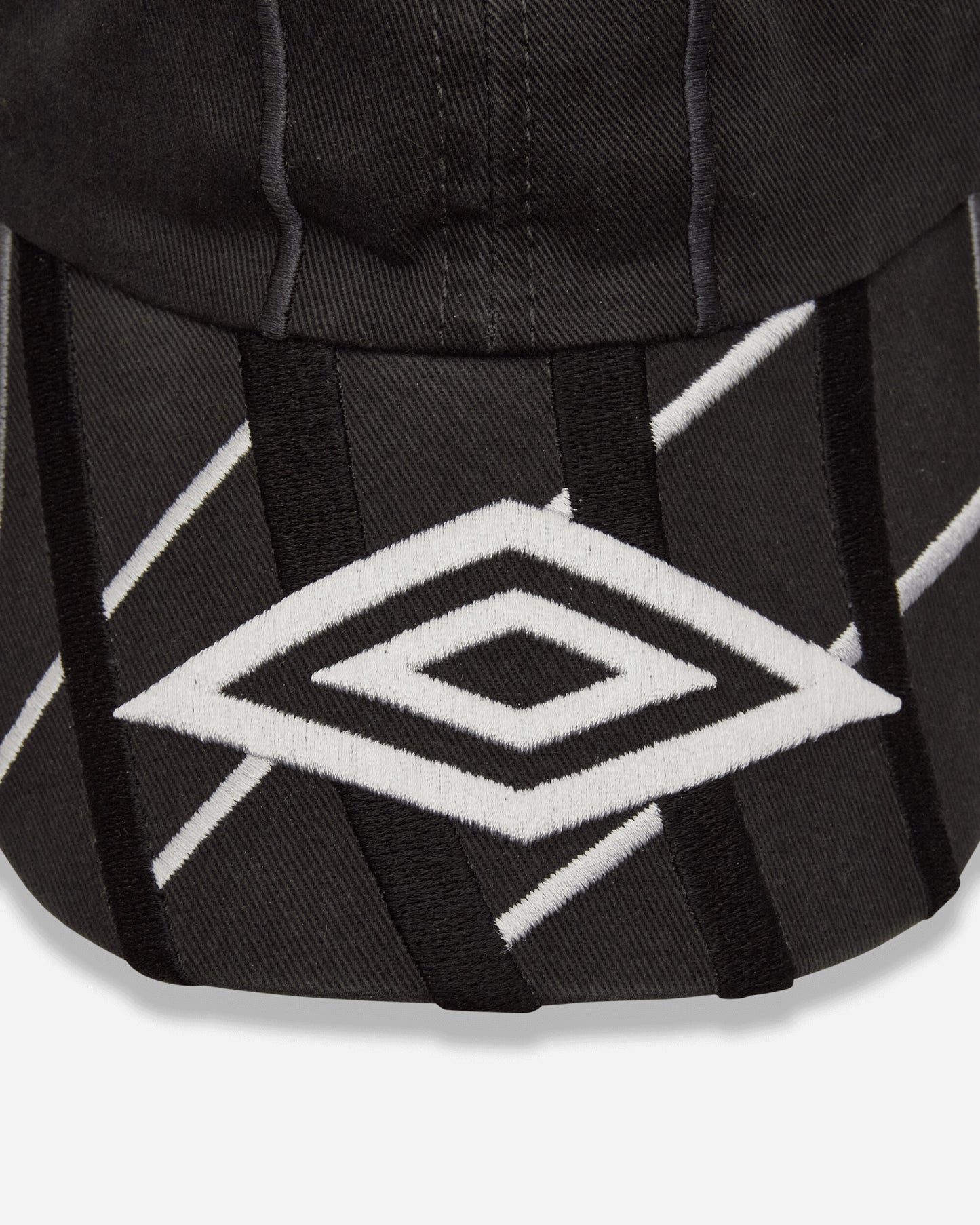 Umbro Goalkeeper Cap Dark Grey Hats Caps UBMW234FA19 GRY0003