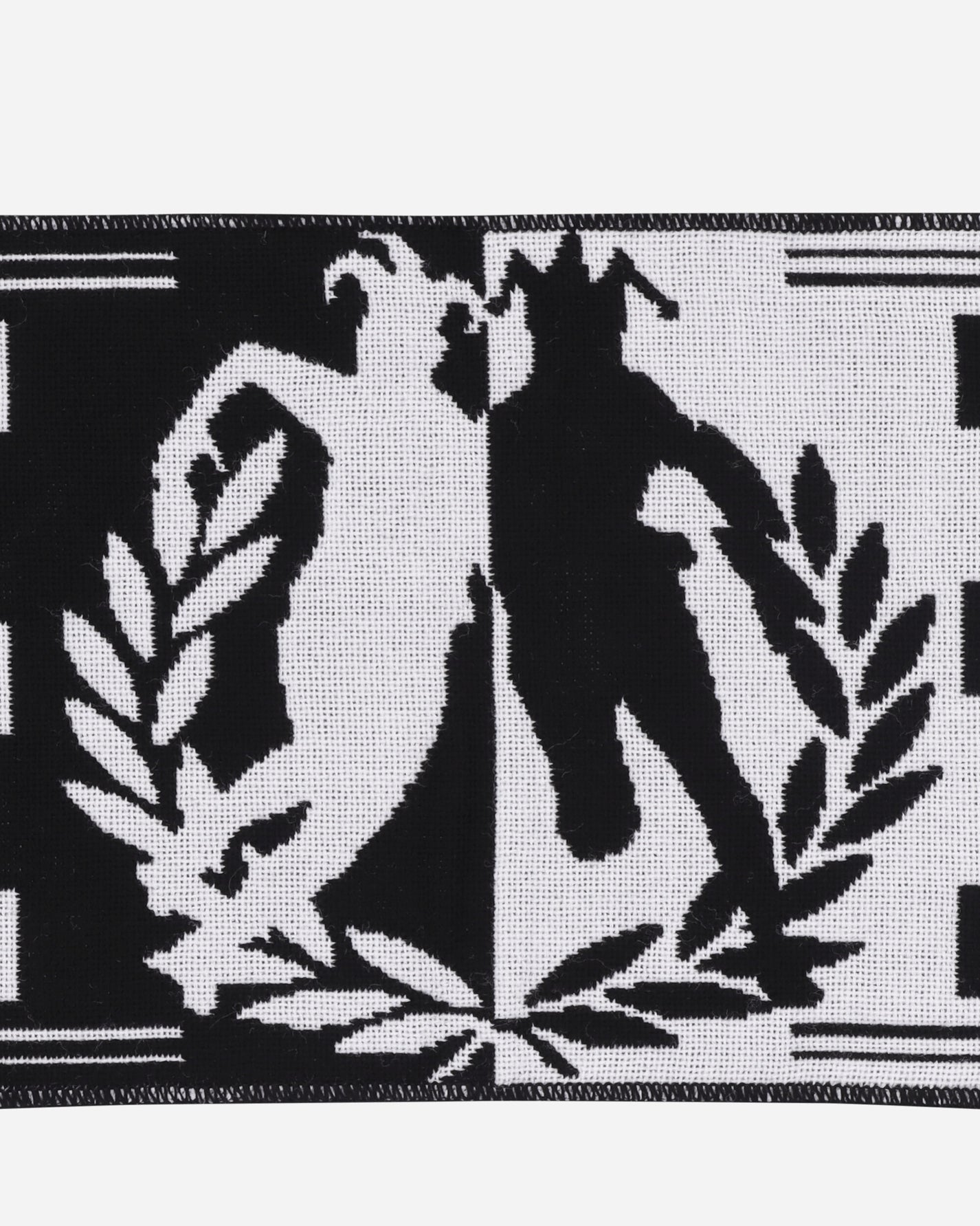 Umbro Security Scarf Black White Gloves and Scarves Scarves and Warmneck UBMW255YA17 BLK0012