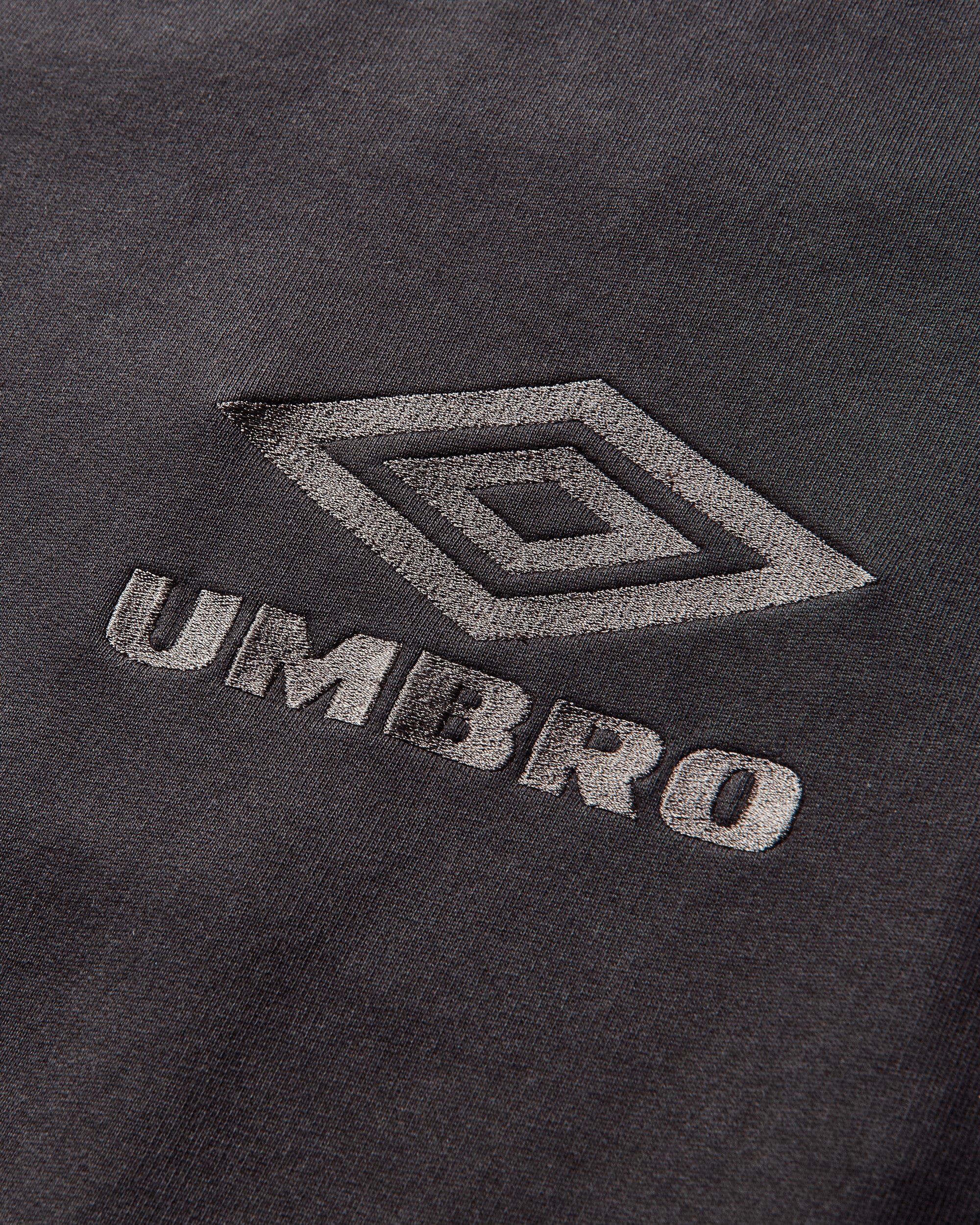 Umbro Medal Masked Hoodie Strong Wash Black Sweatshirts Hoodies UBMW0521FA339 BLK0032