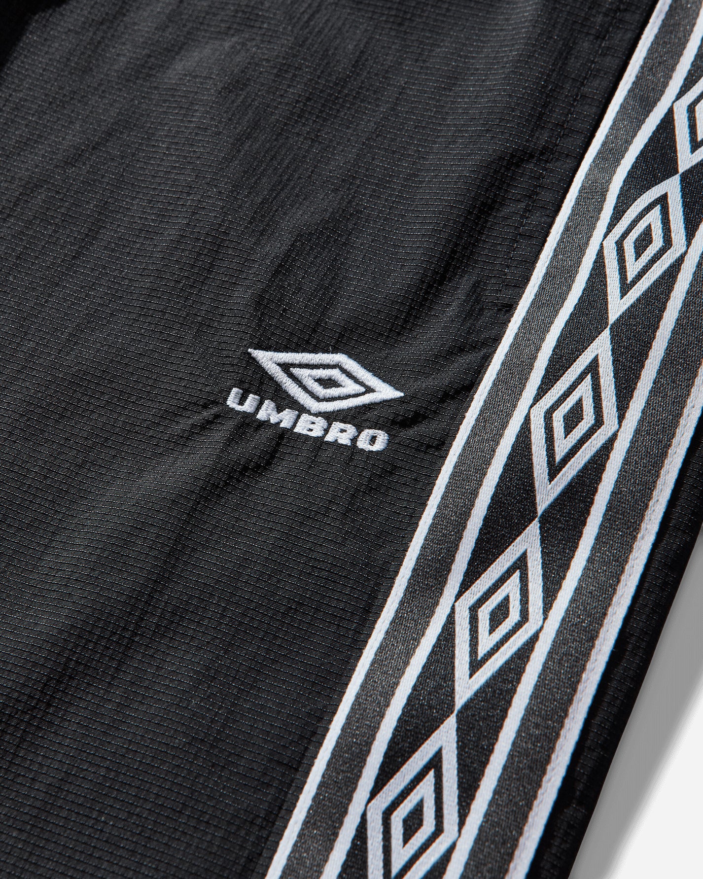 Umbro Og Taped Shorts Carbon Black Shorts Short UBMW0485FA315 BLK0002