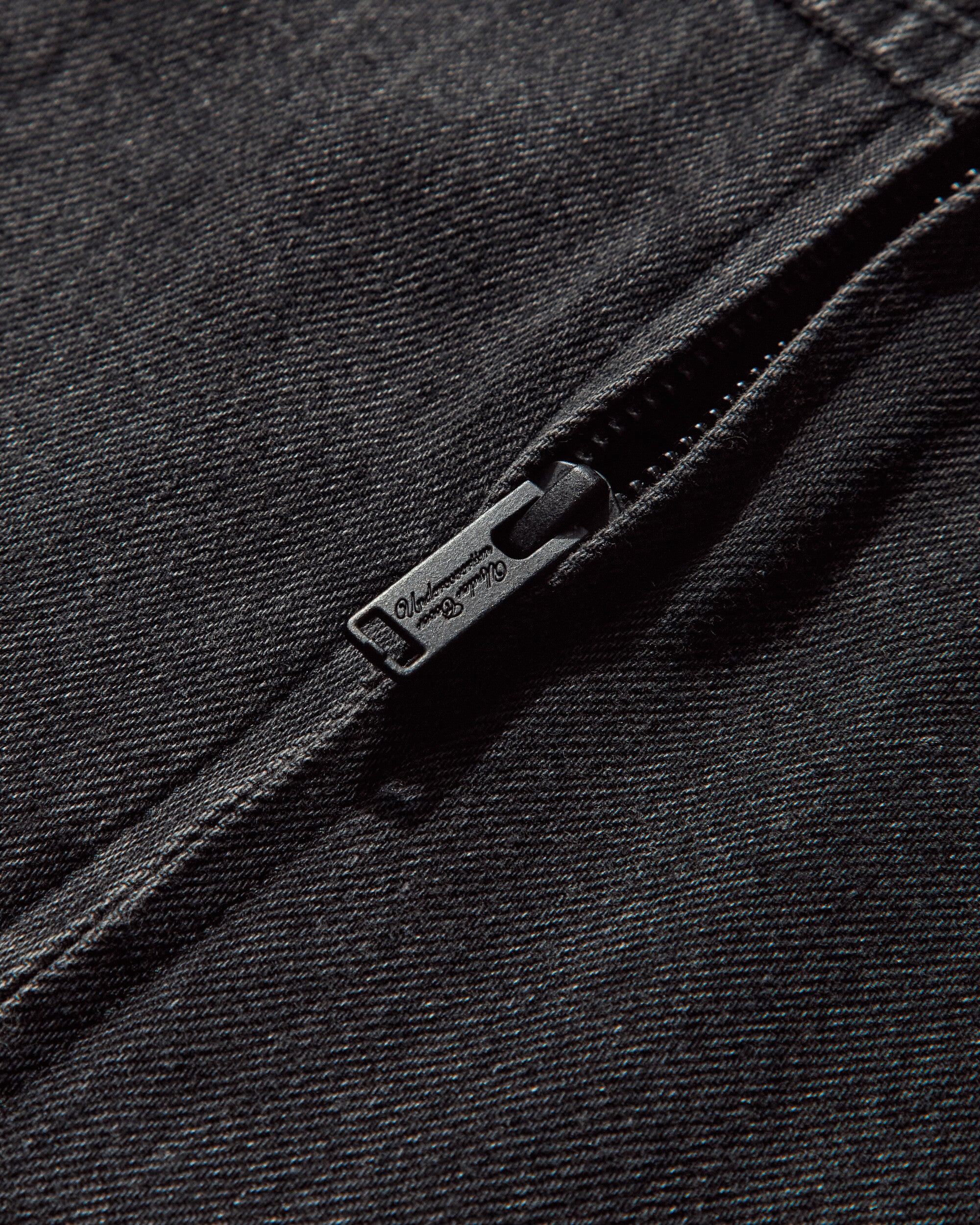 Undercover Wmns C/S Black Sweatshirts Hoodies UP2E1806 1