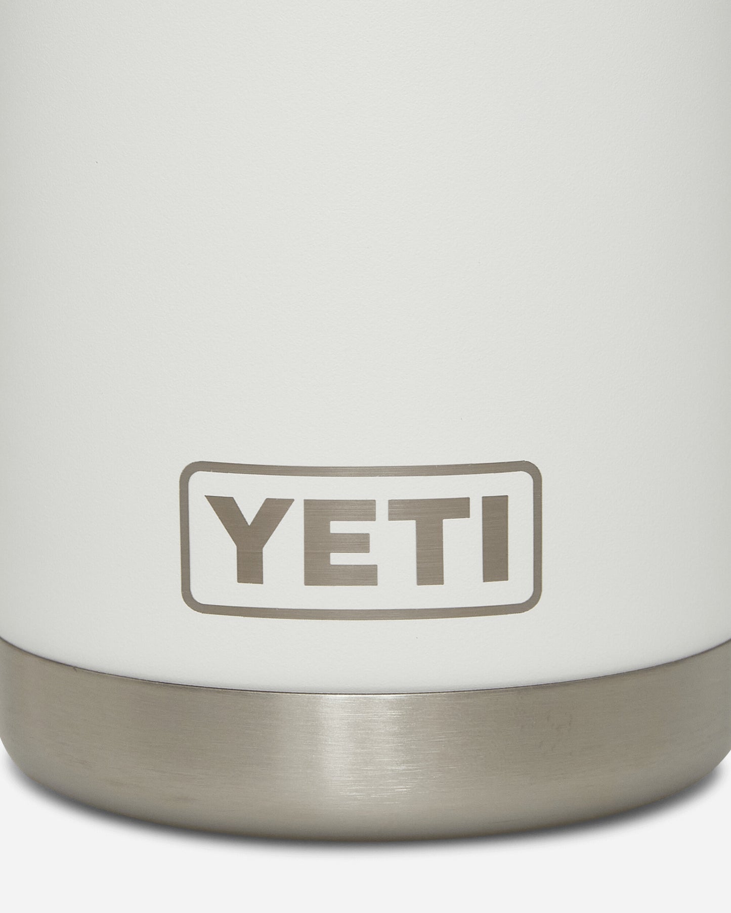 YETI Rambler 26 Oz Bottle White Equipment Bottles and Bowls 70000003489 WHT