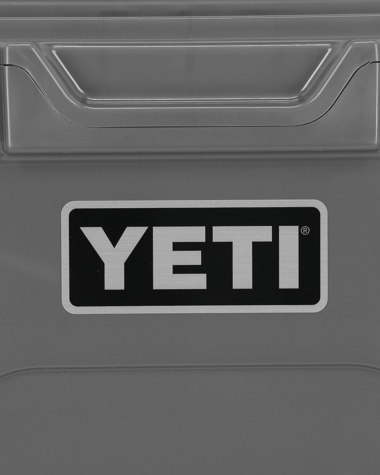 YETI Roadie 15 Charcoal Equipment Camping Gear 70000002255 CHR