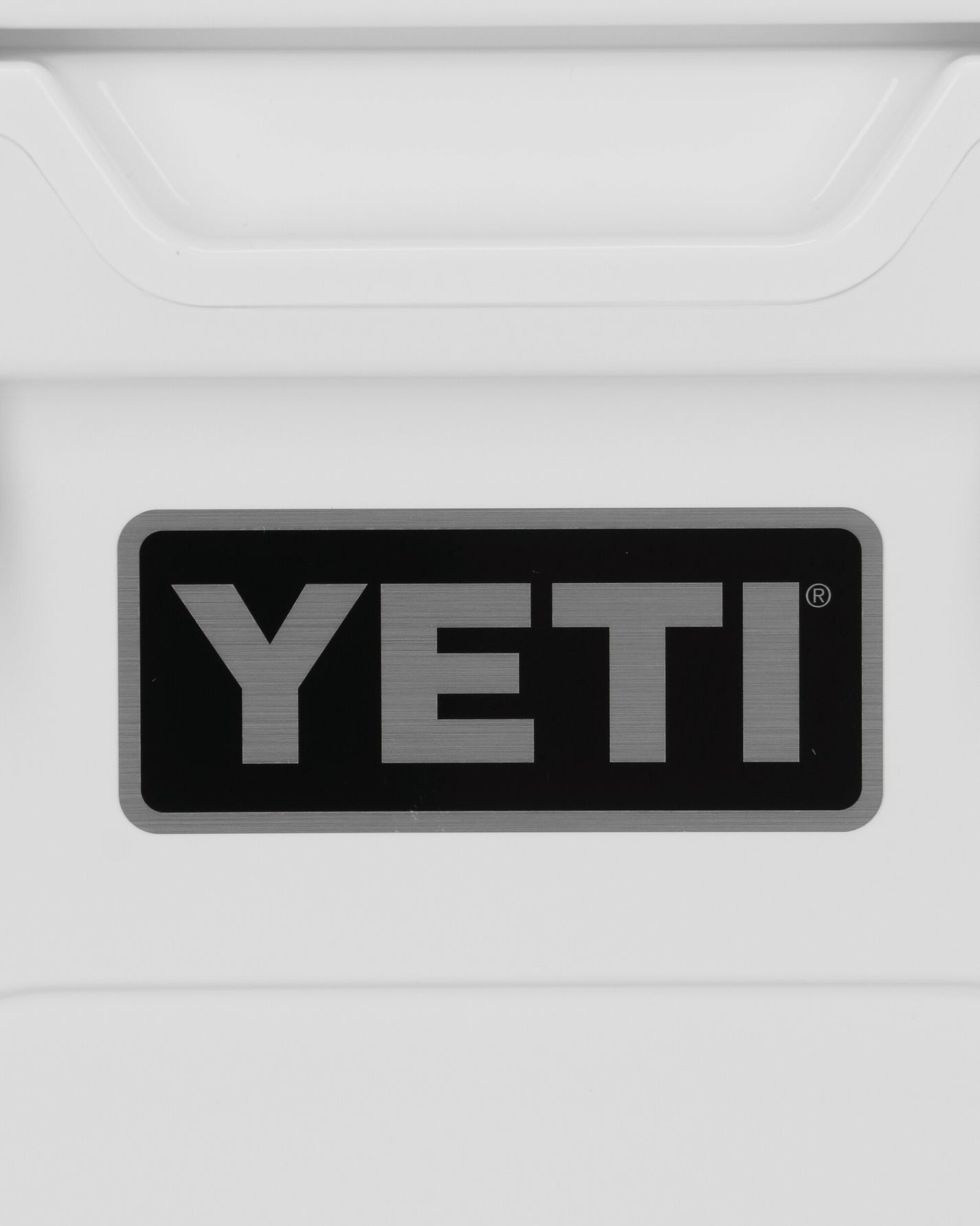YETI Roadie 15 White Equipment Camping Gear 70000002254 WHT